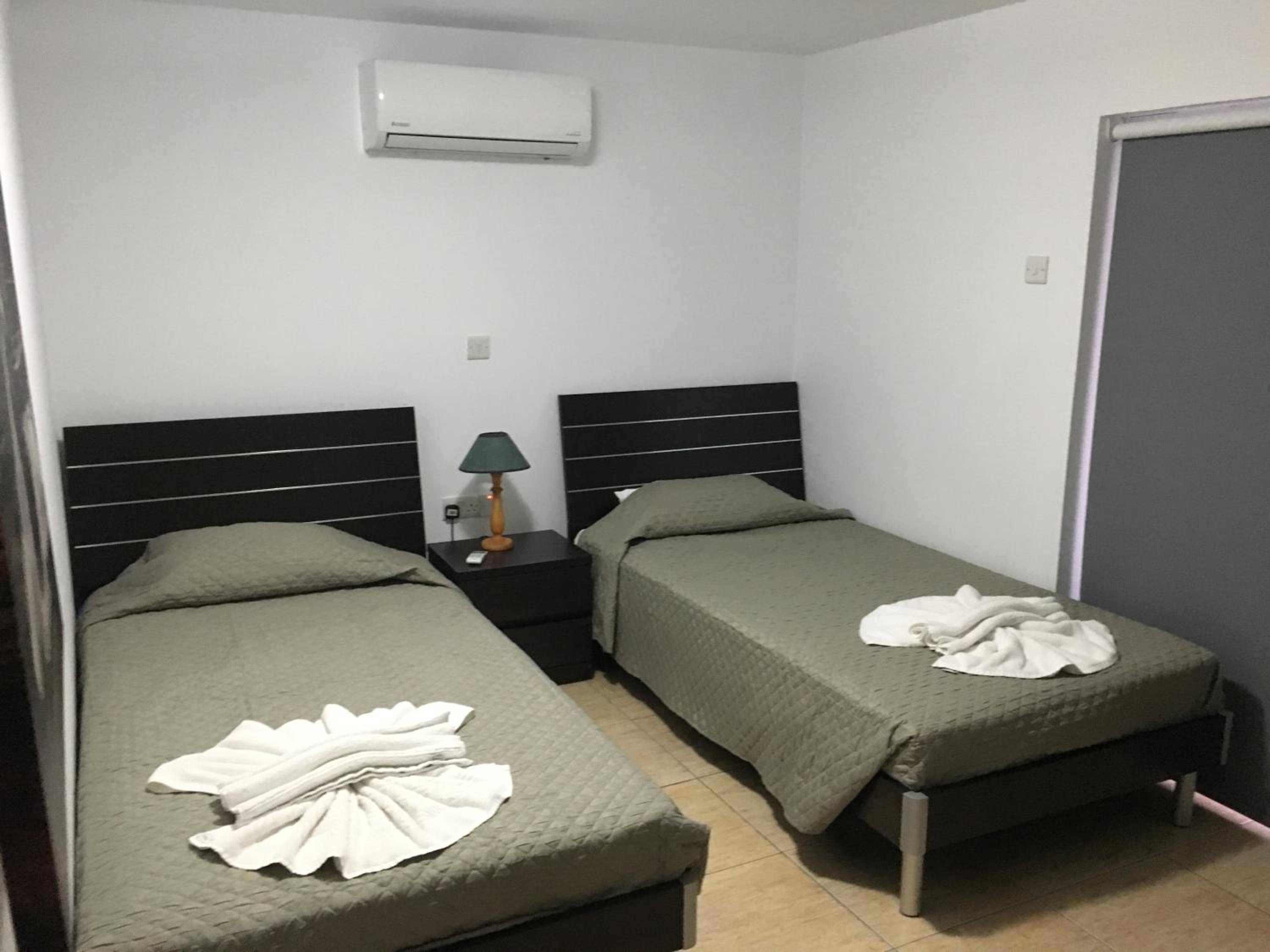 Villa de Cuatro Habitaciones con Piscina Privada