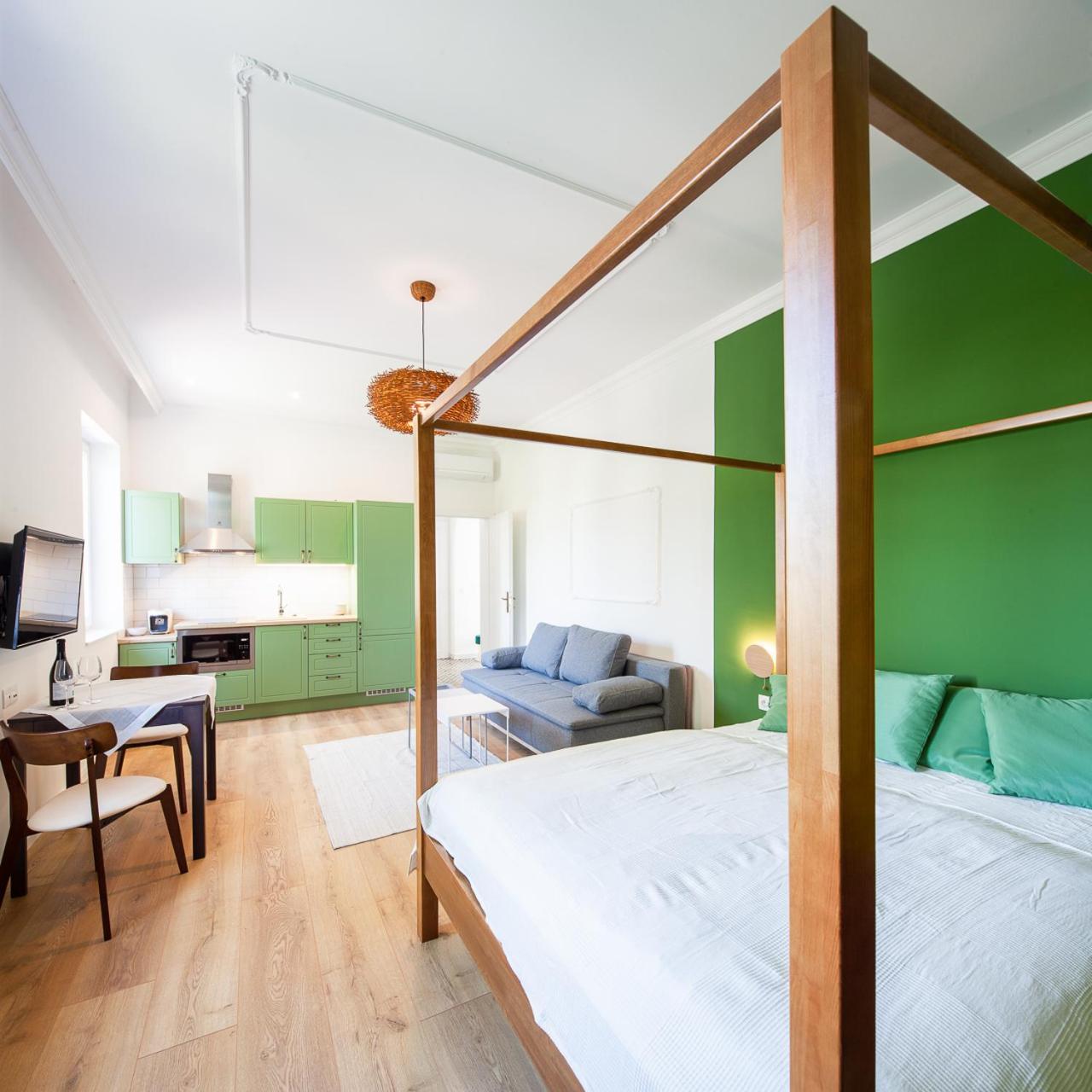 Apartment - Photo 11
