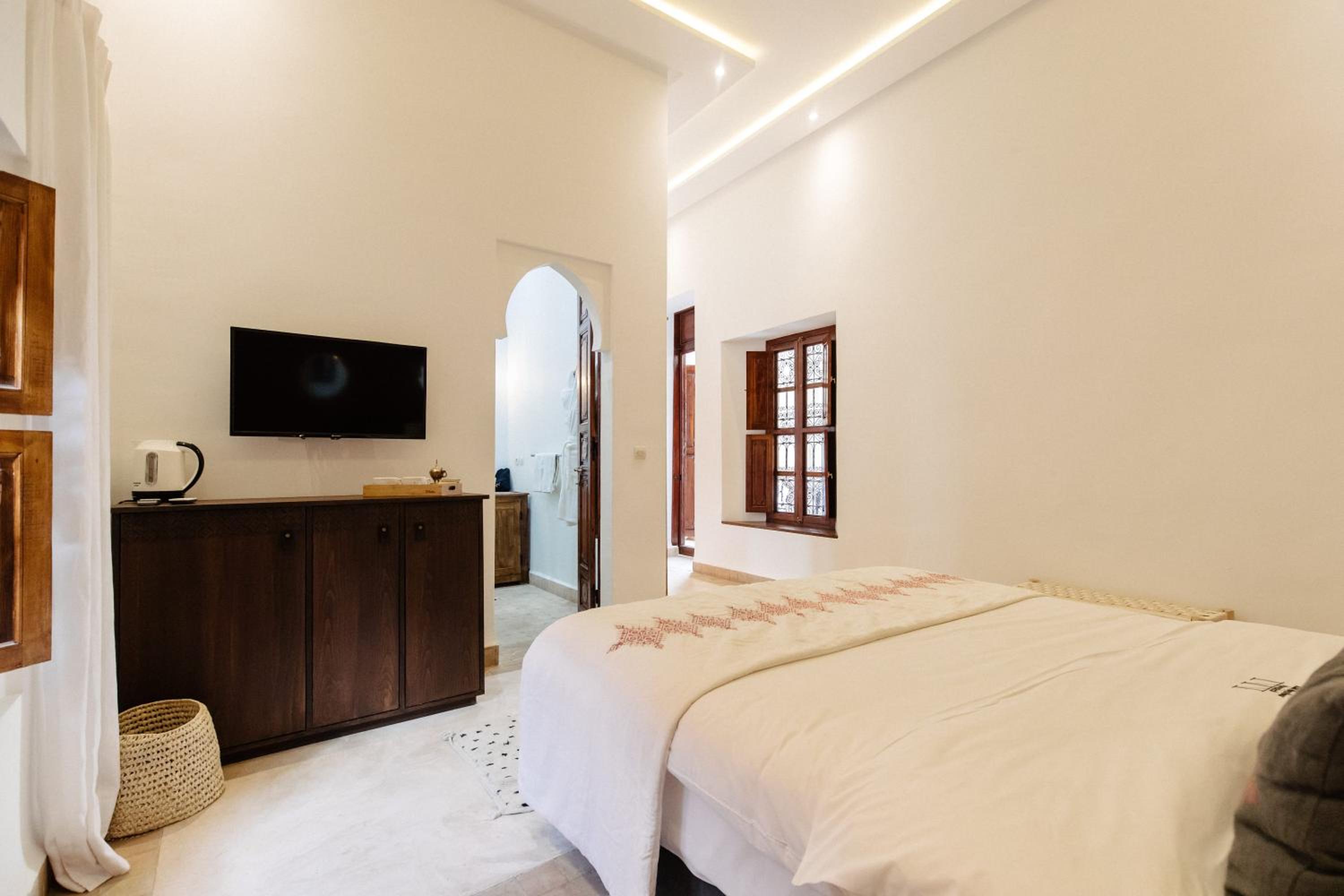 Deluxe Double Room - Photo 1