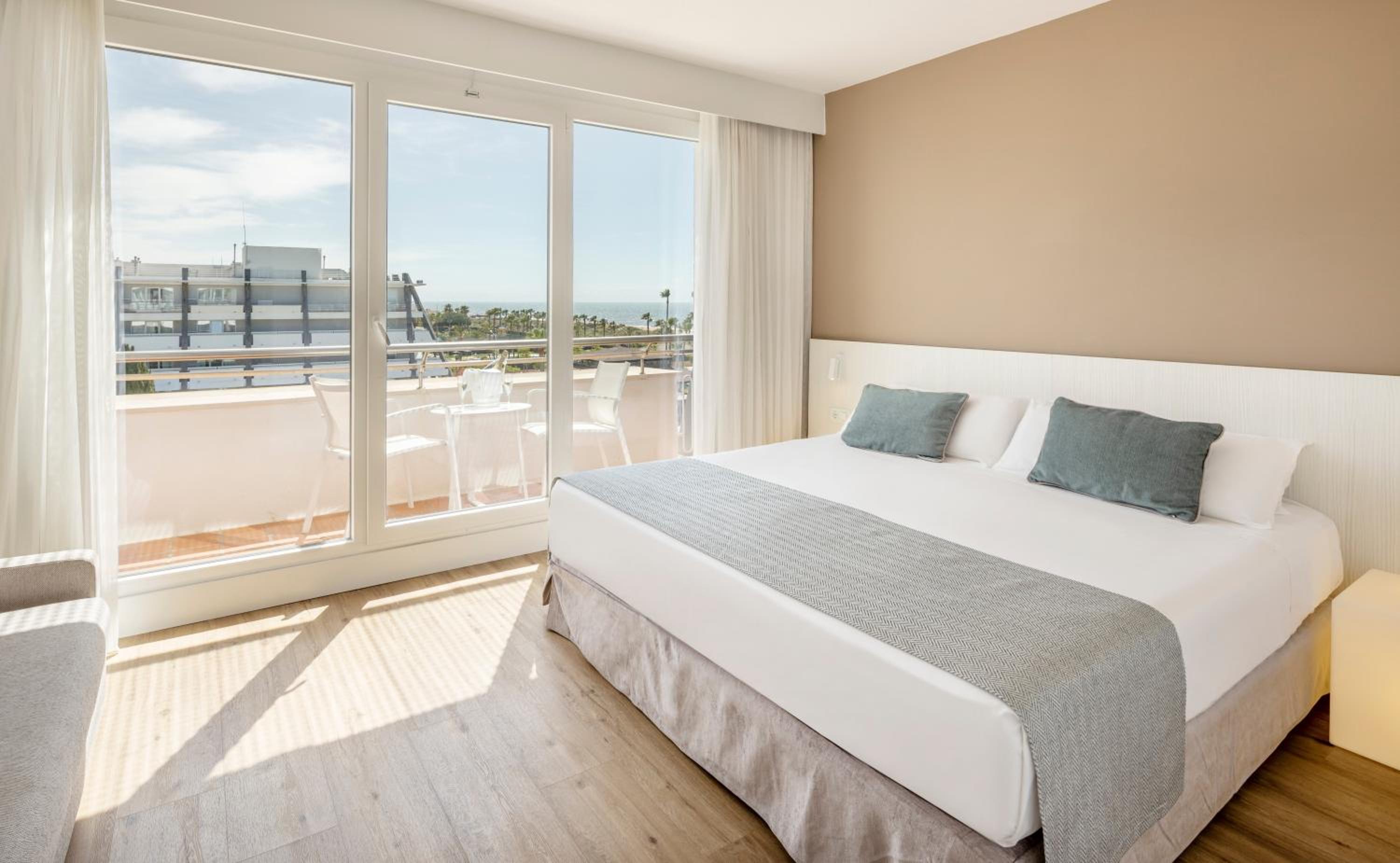 Habitación Doble Estándar con Vista al Mar Habitación Doble Estándar con Vista al Mar