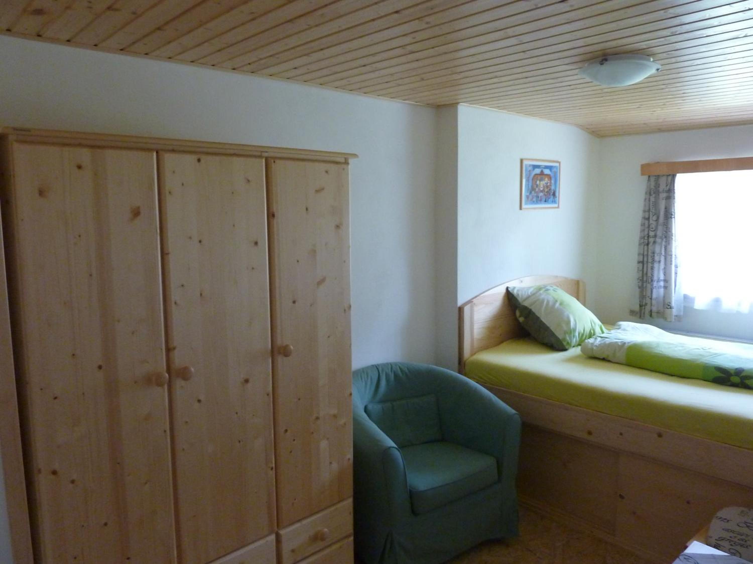 Quadruple Room with Private Bathroom photo 2