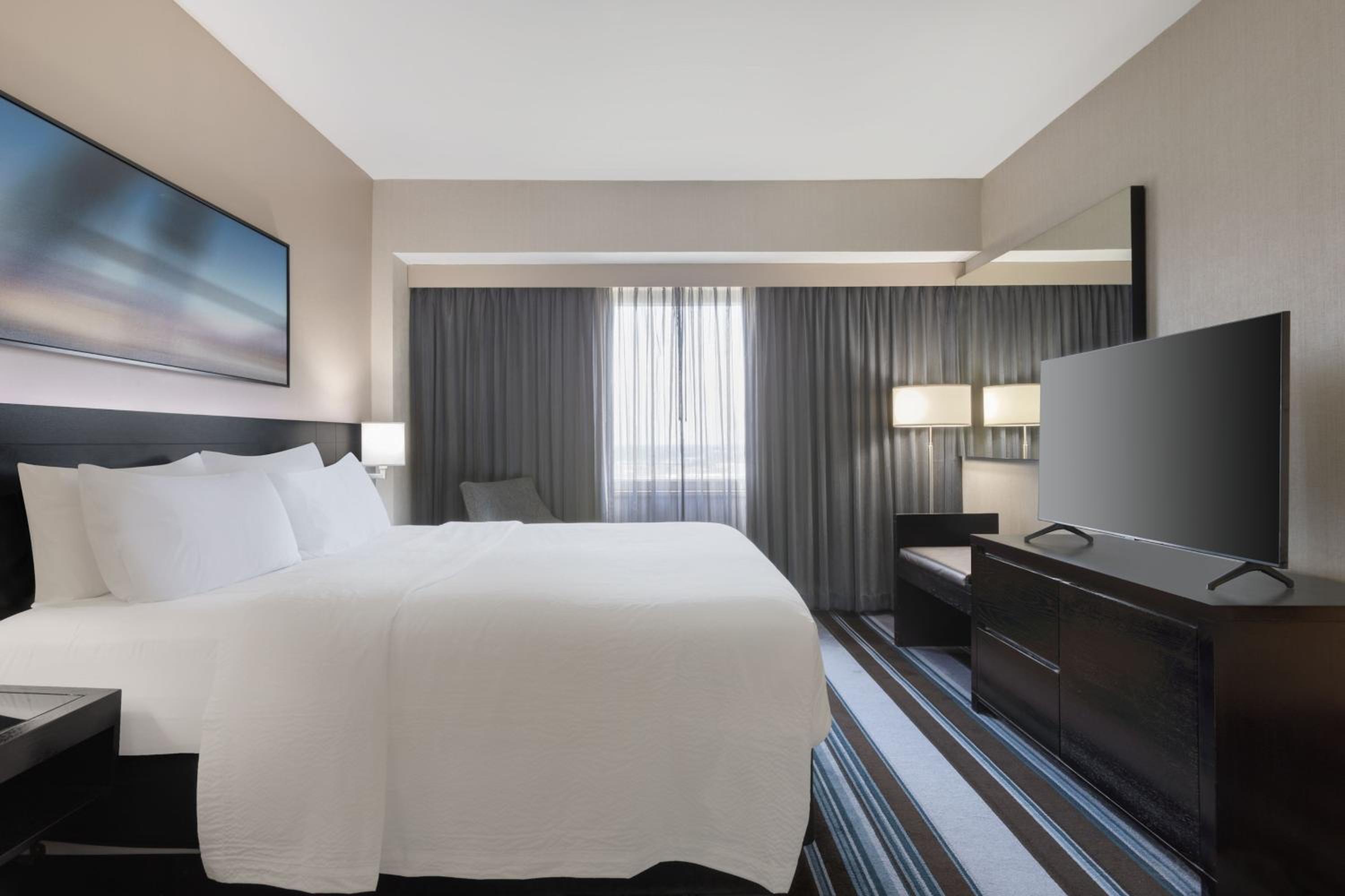 King Room - Hearing Accessible