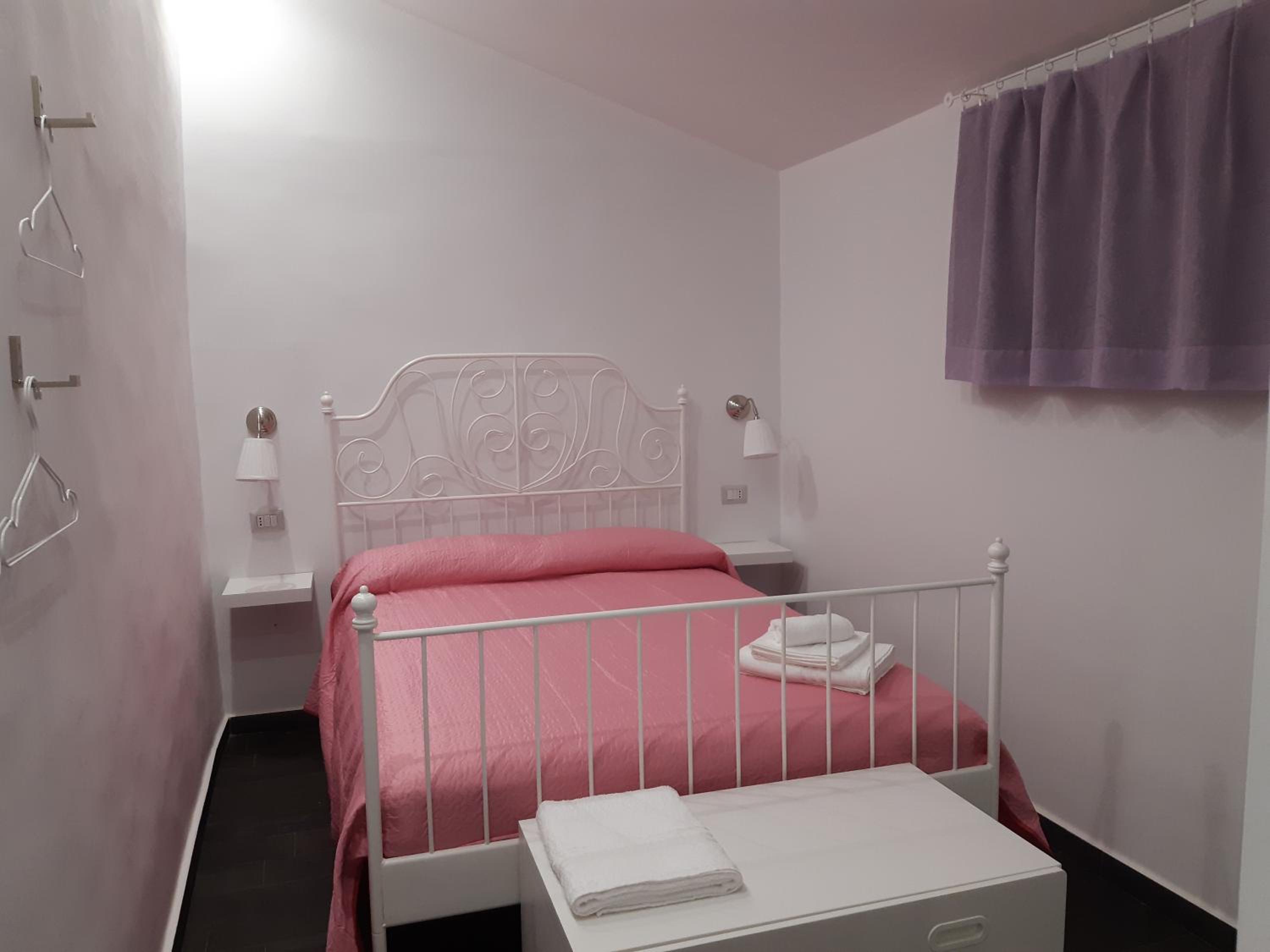 Two-Bedroom Apartment - Photo 10