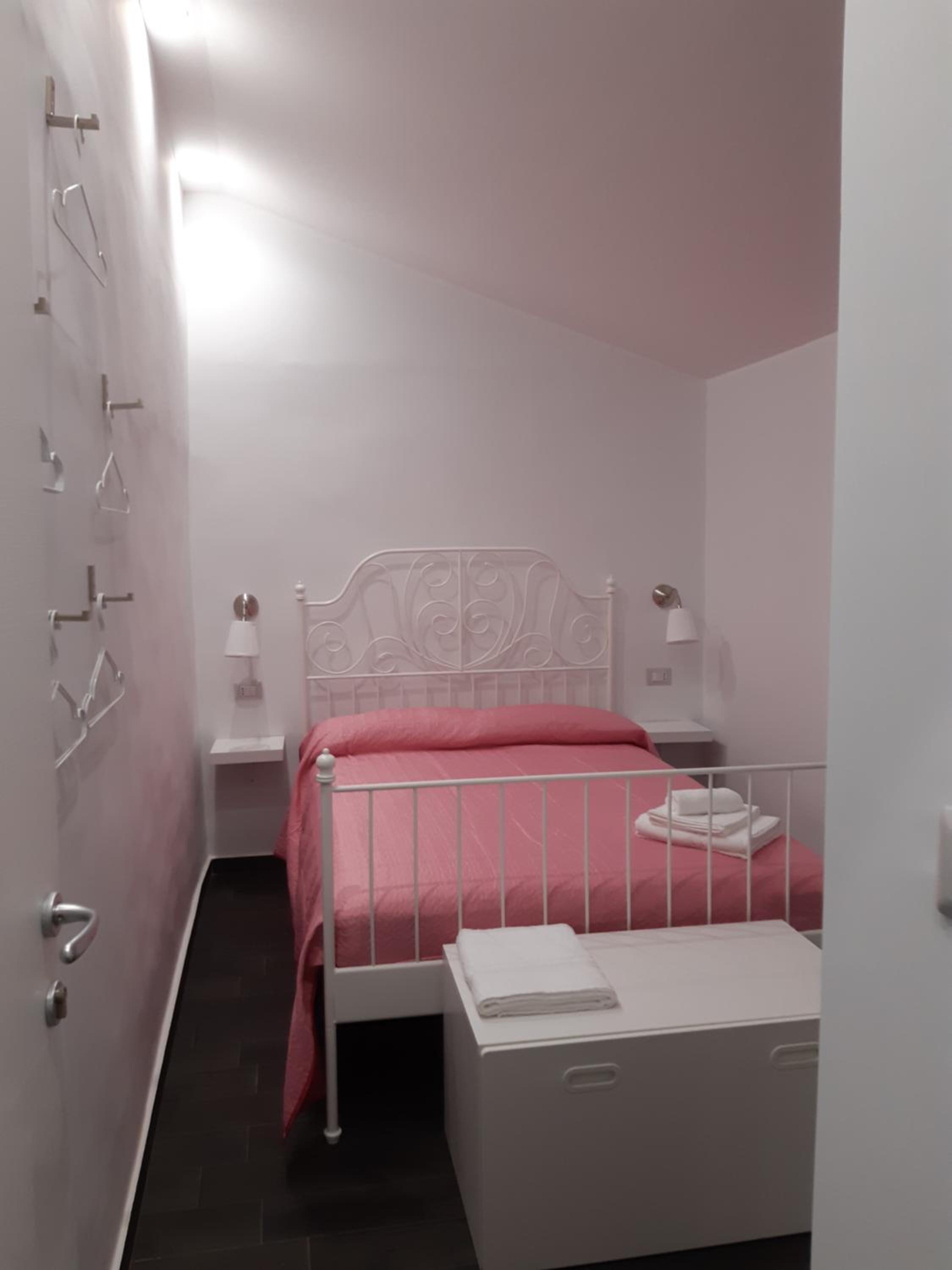 Two-Bedroom Apartment - Photo 11