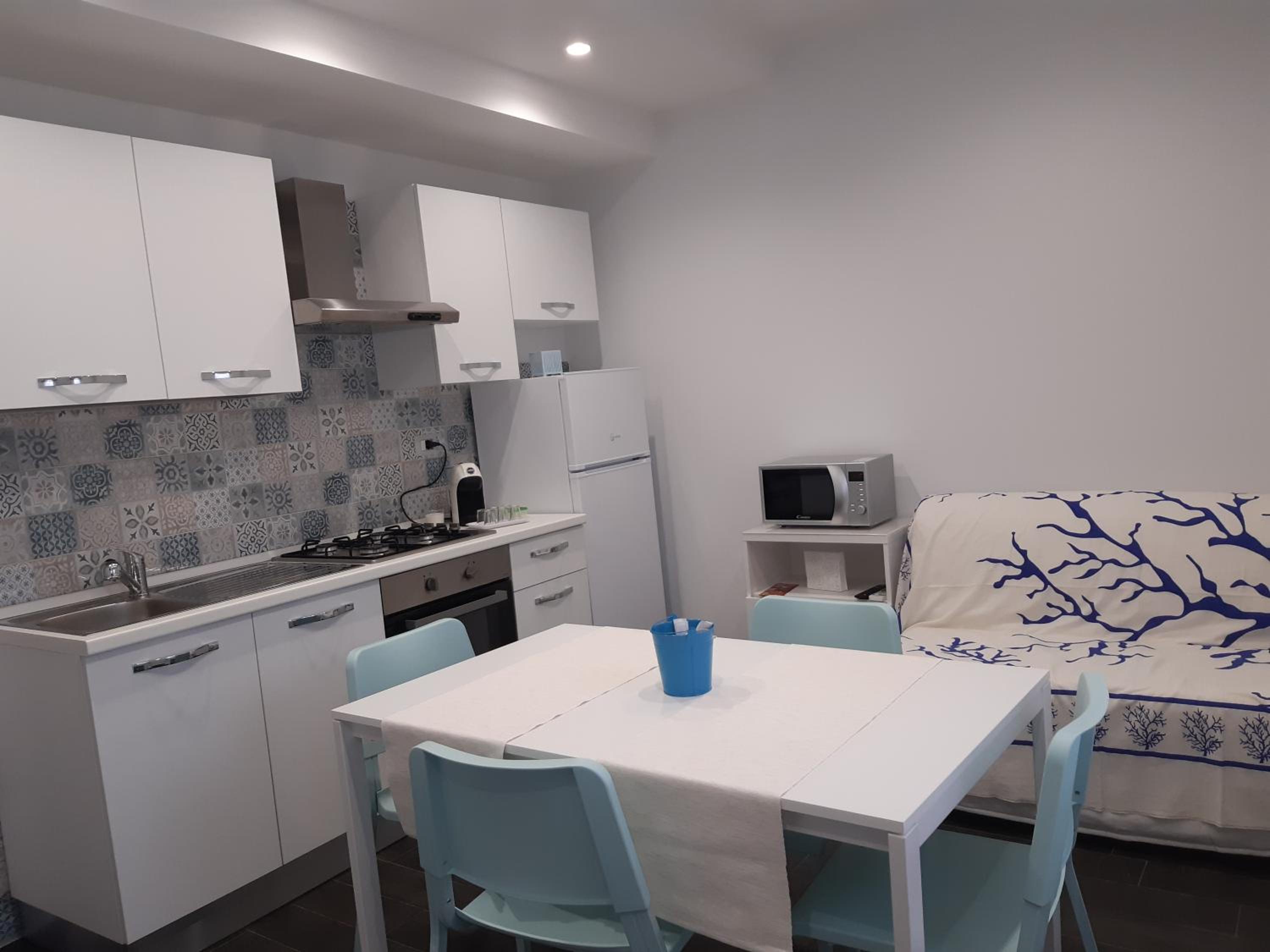 Two-Bedroom Apartment - Photo 29