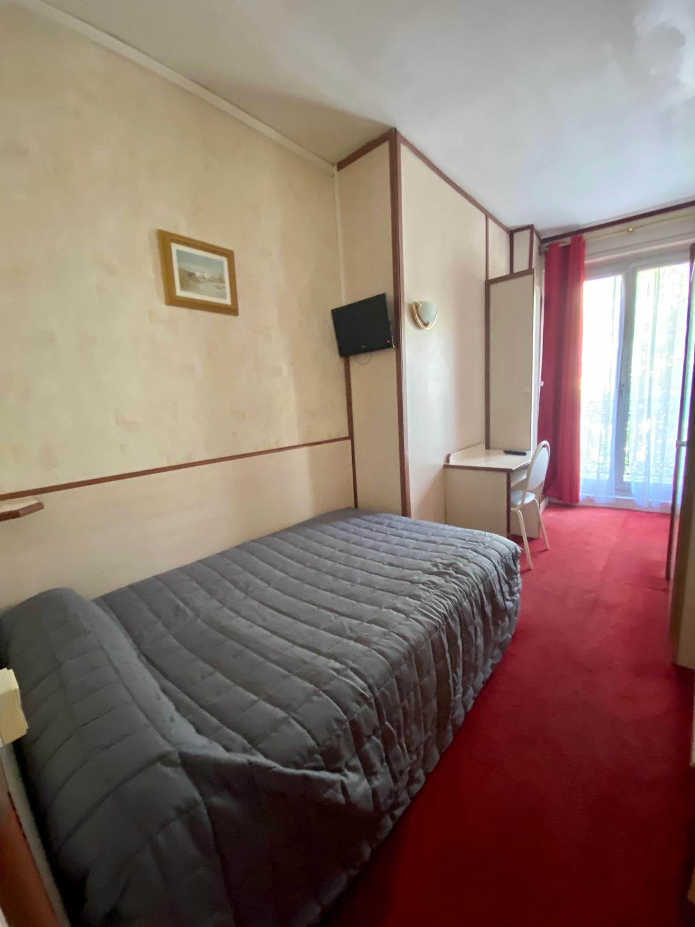Single Room photo 2