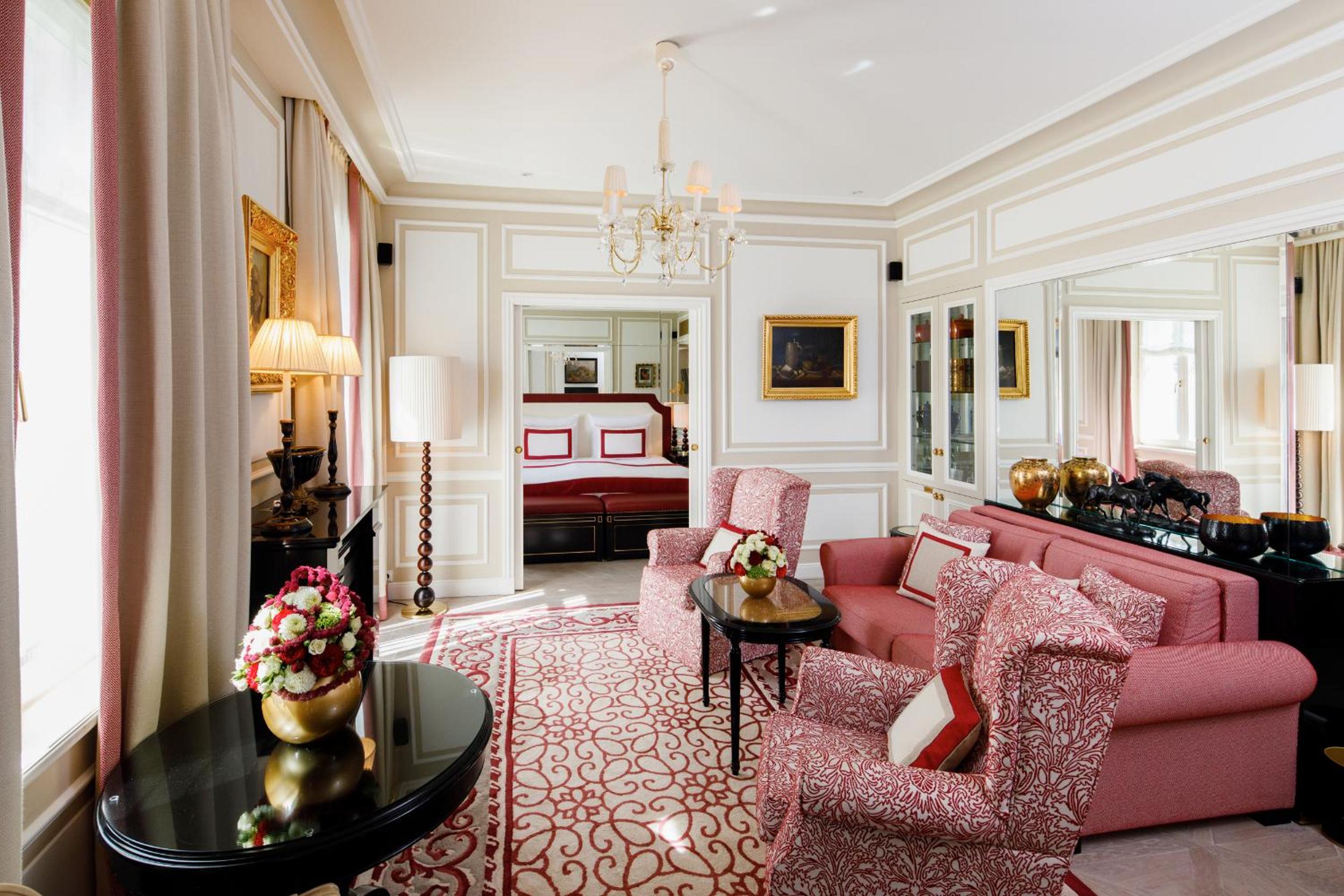 Suite with River View photo 2