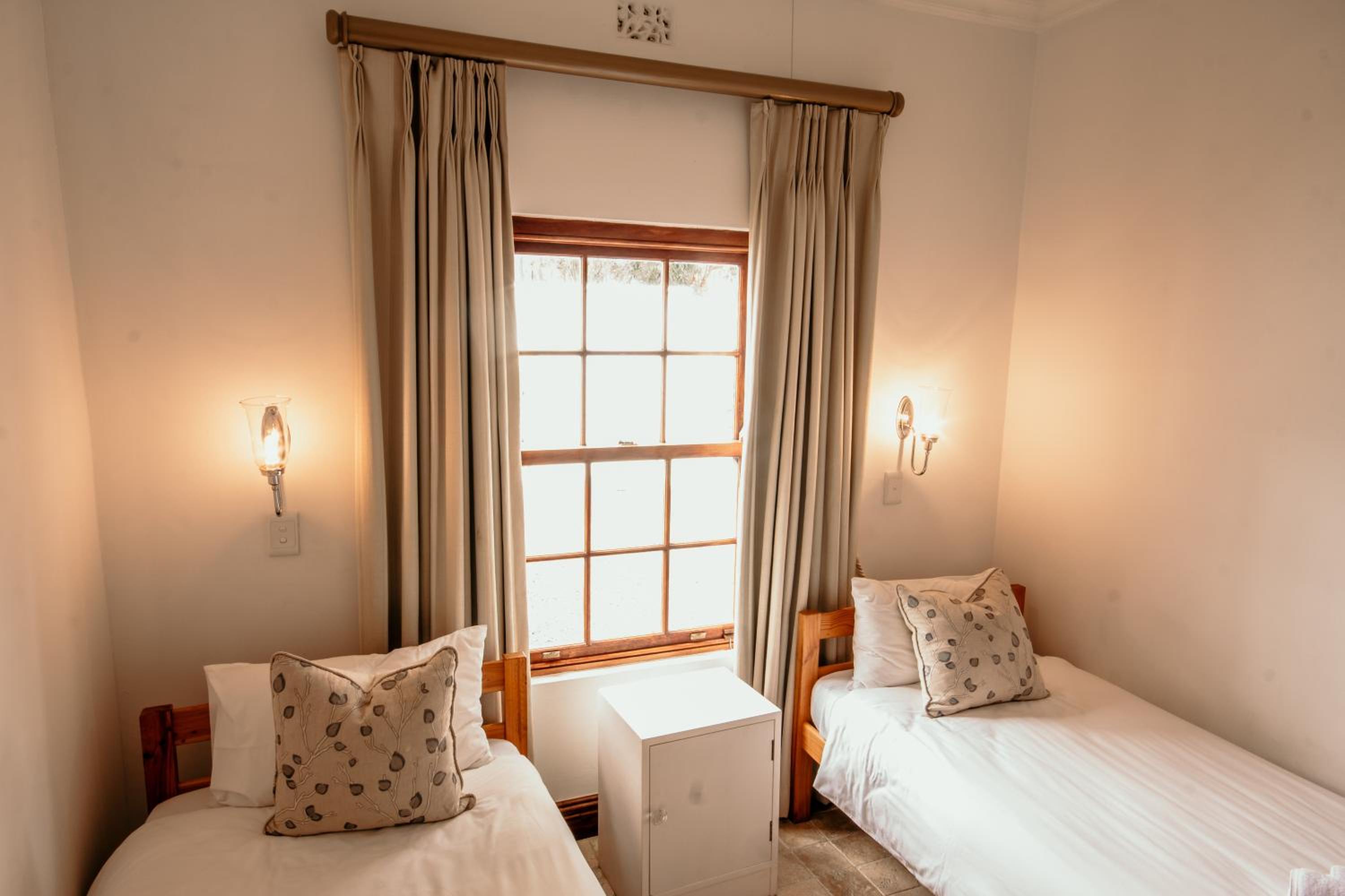 Junior Suite with Mountain View - Photo 6
