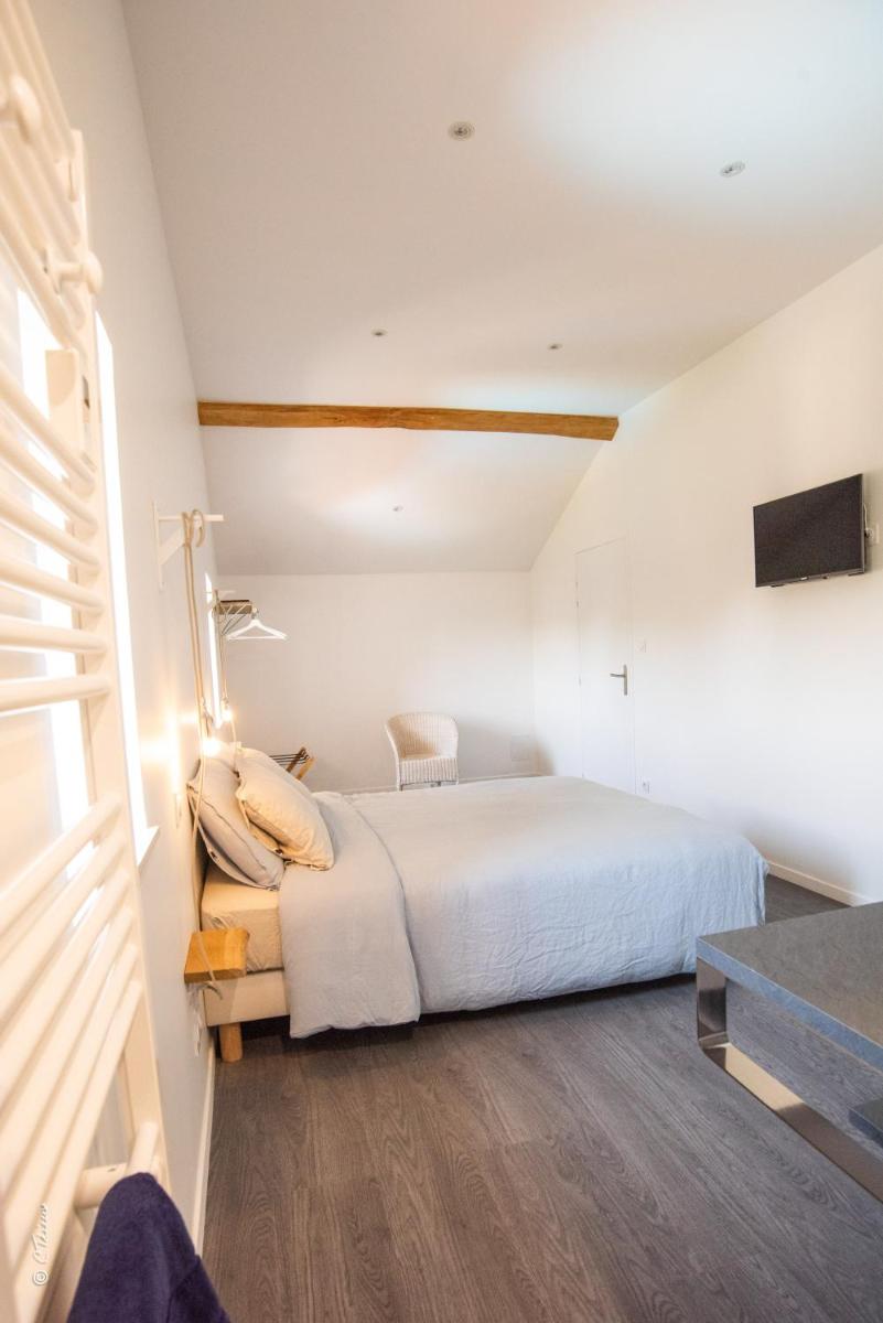 Double Room - Photo 3