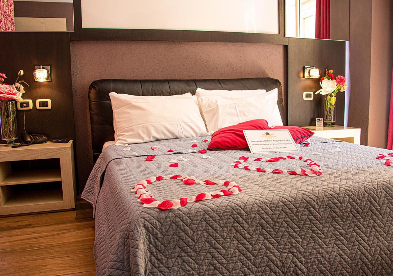 Double Room with Spa Bath photo 1