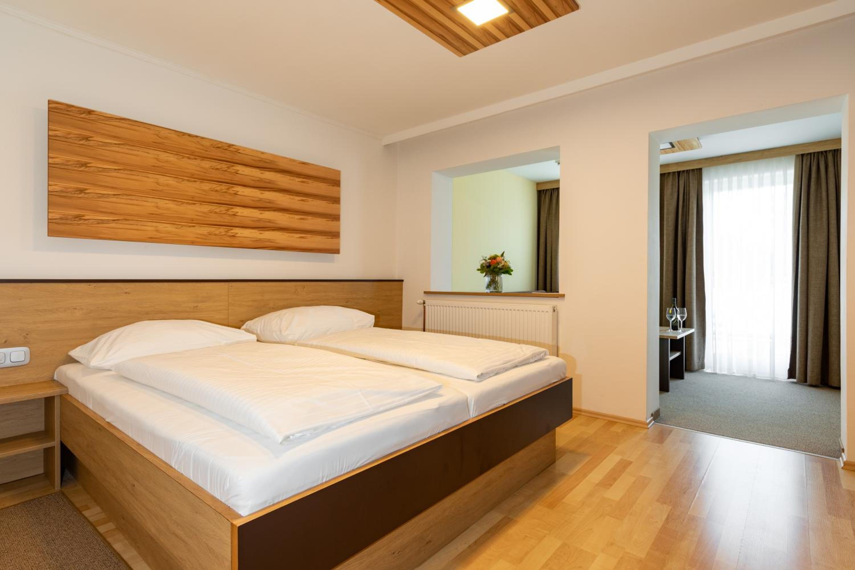 Standard Double Room - Photo 4