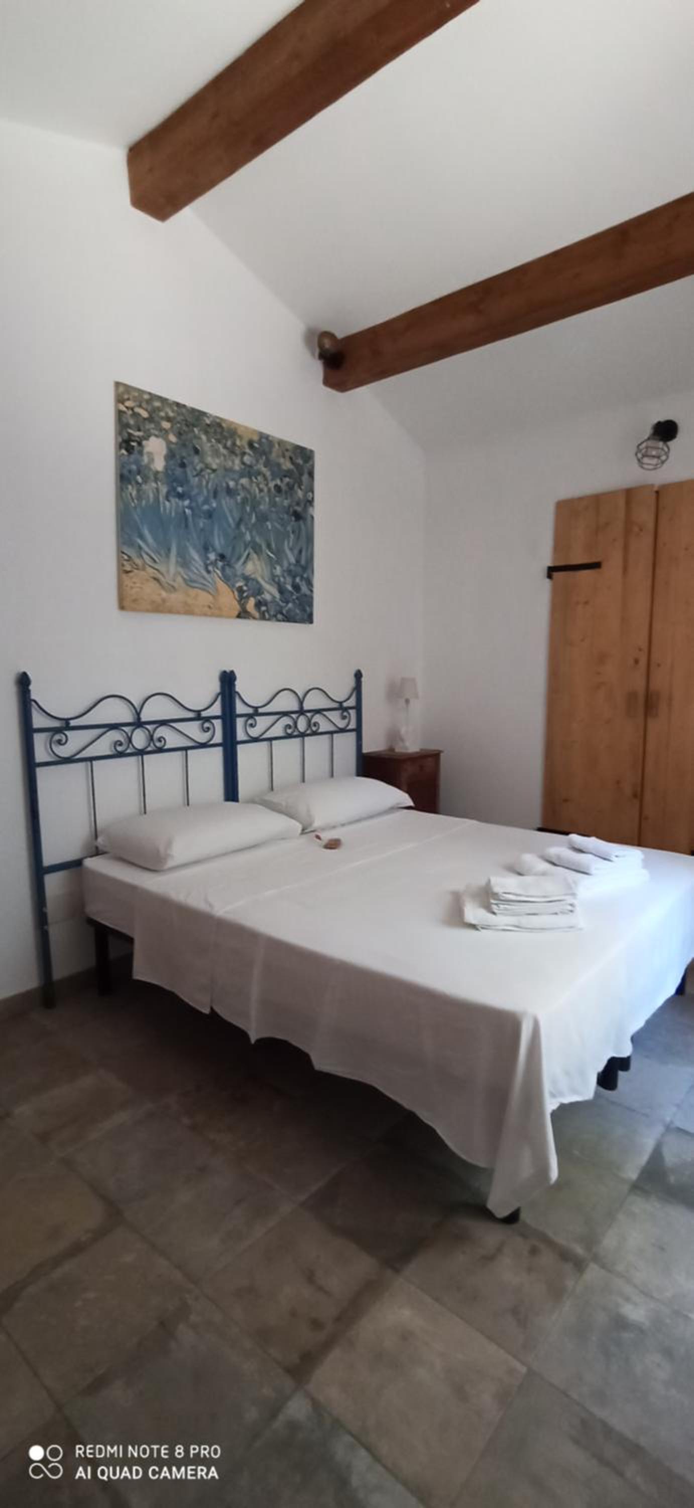 Two-Bedroom House - Photo 2