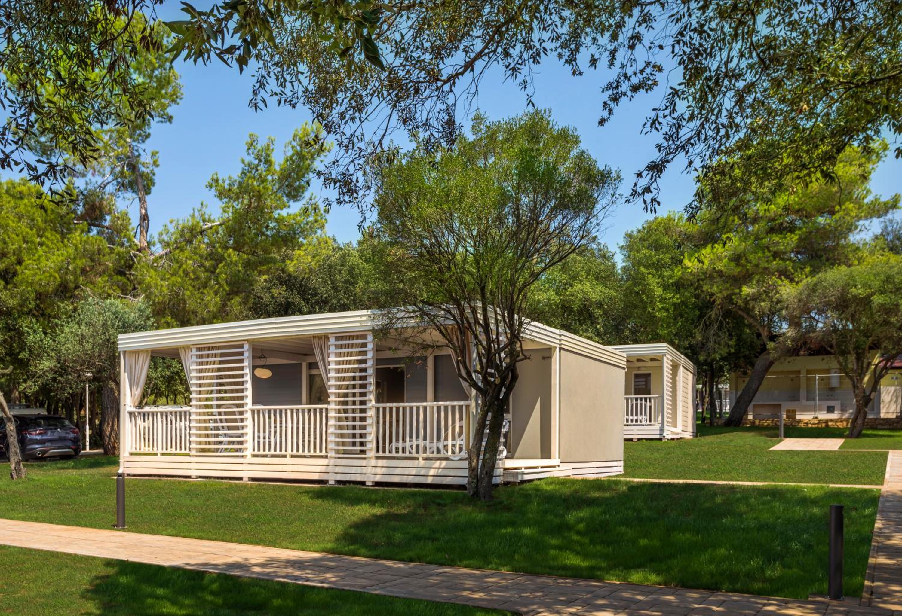 Standard Mobile Home  - Photo 3