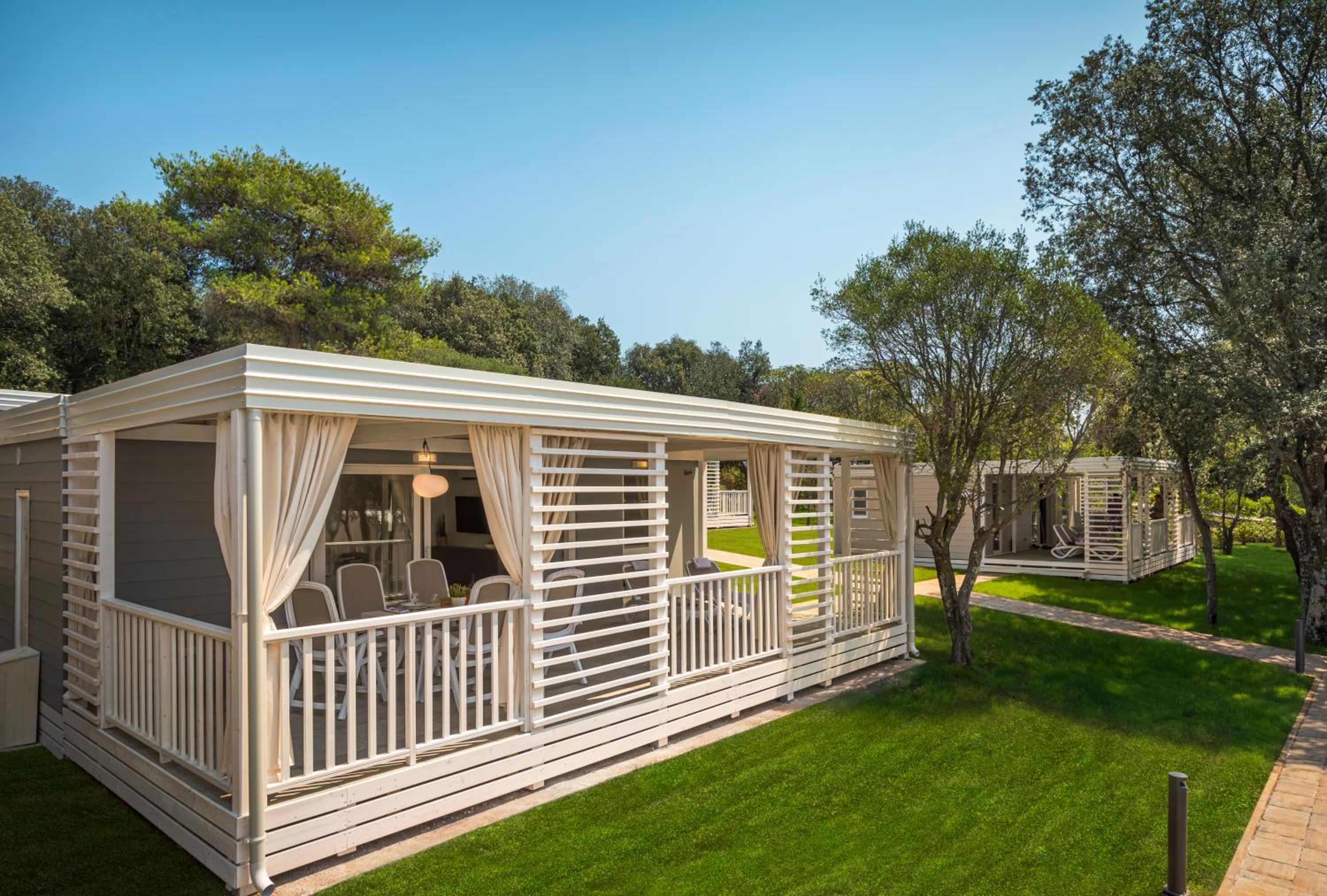 Standard Mobile Home  - Photo 4