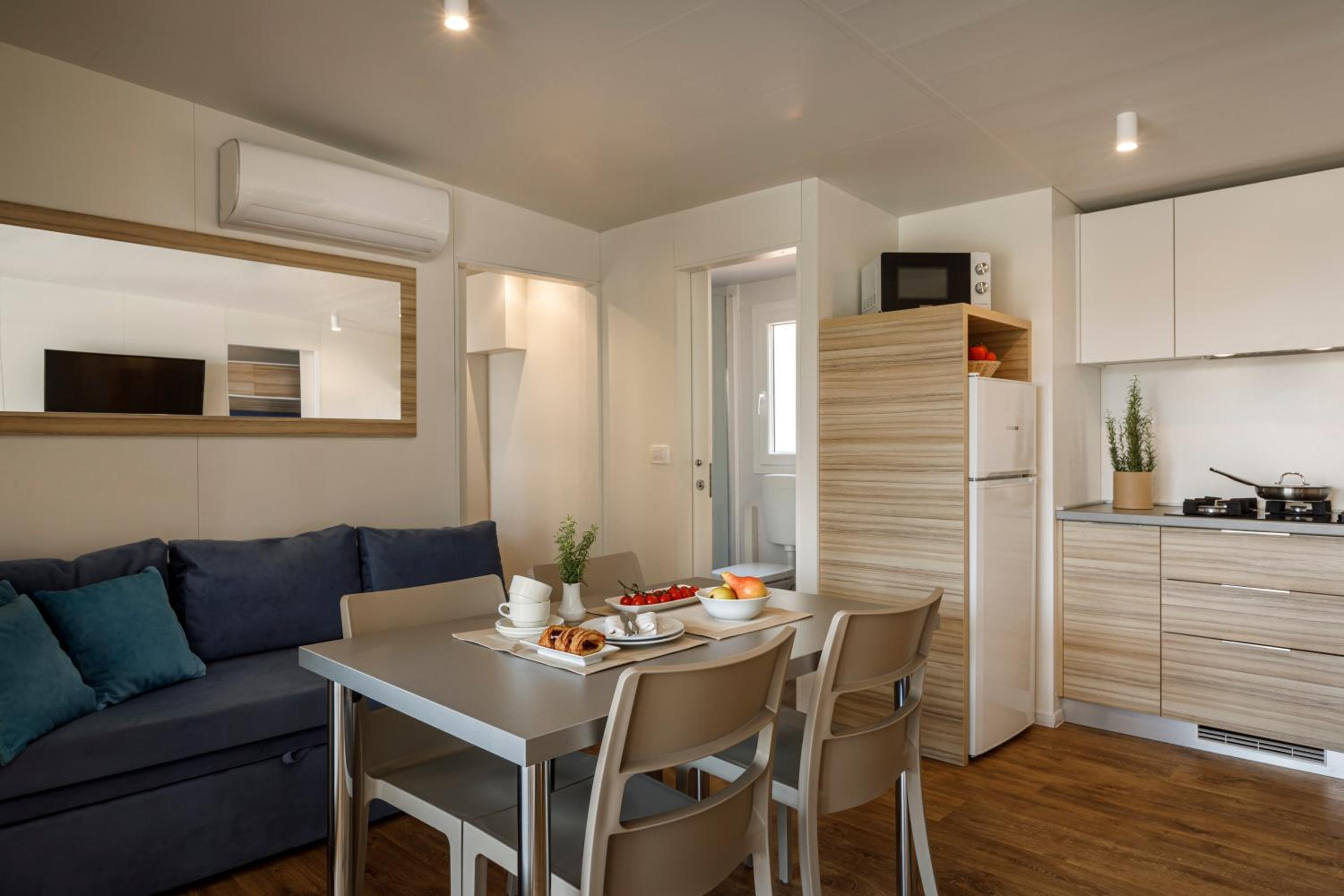 Superior Family Mobile Home - Relax - Photo 4