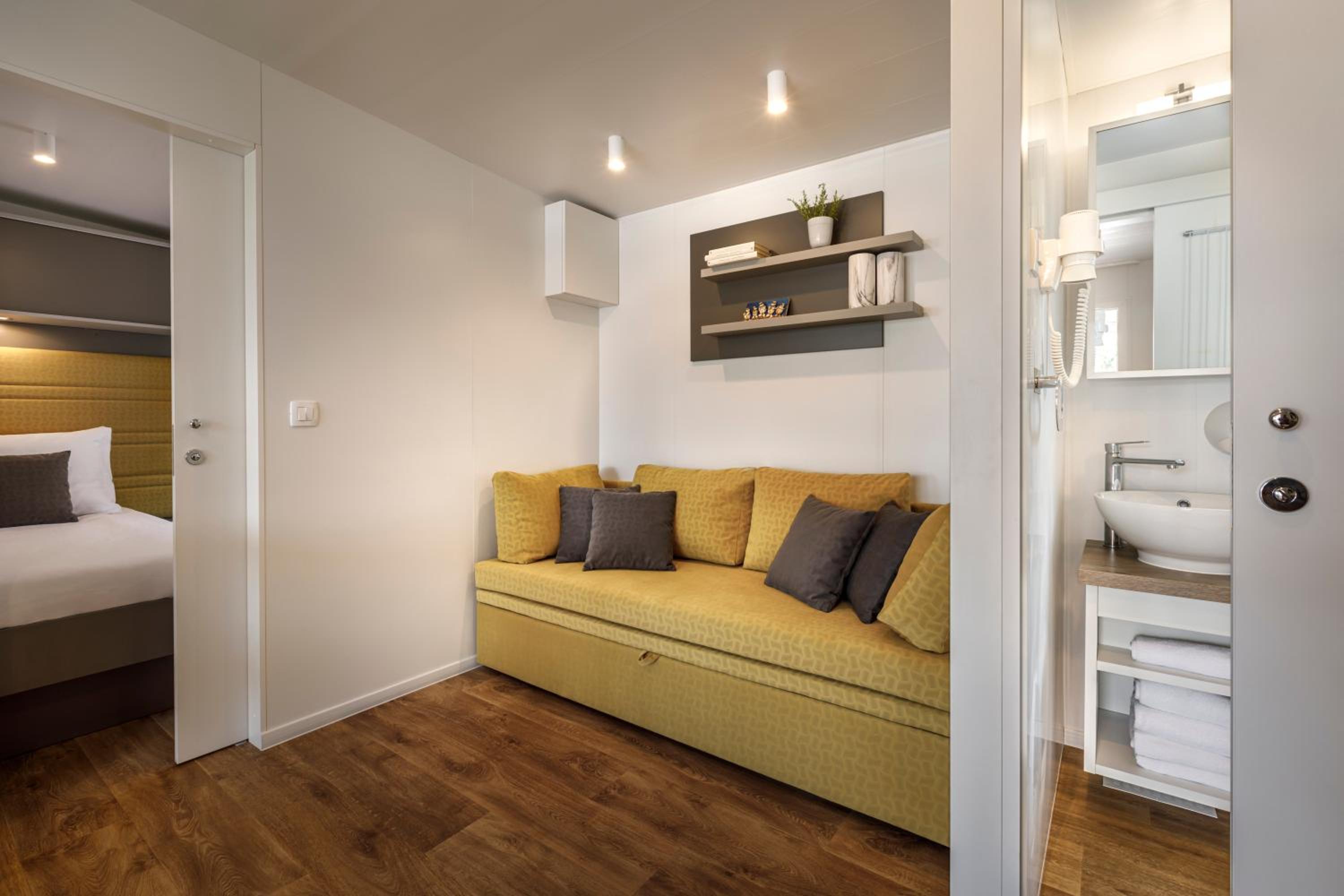 Standard Mobile Home  - Photo 8