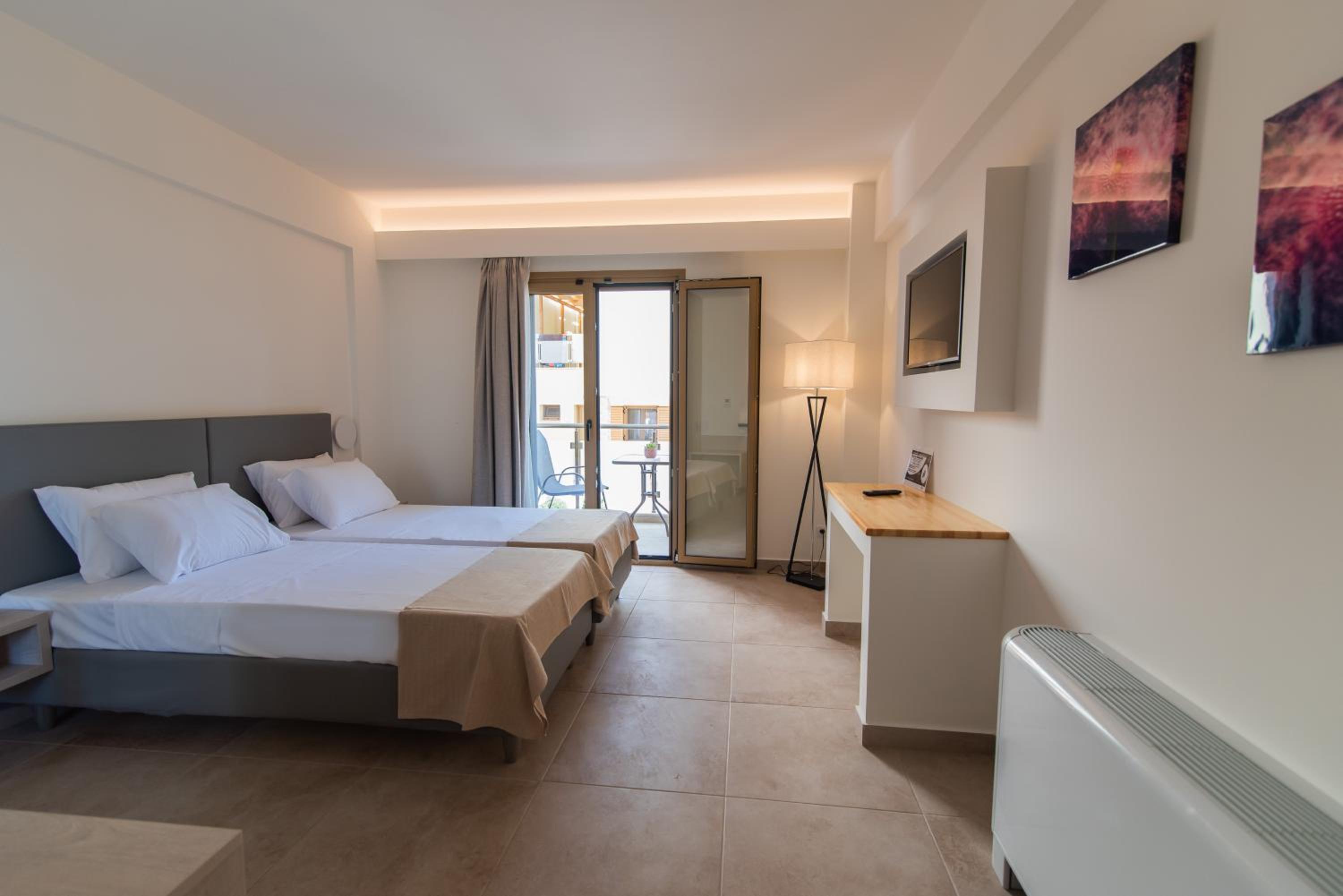 Standard Twin Room with Garden View