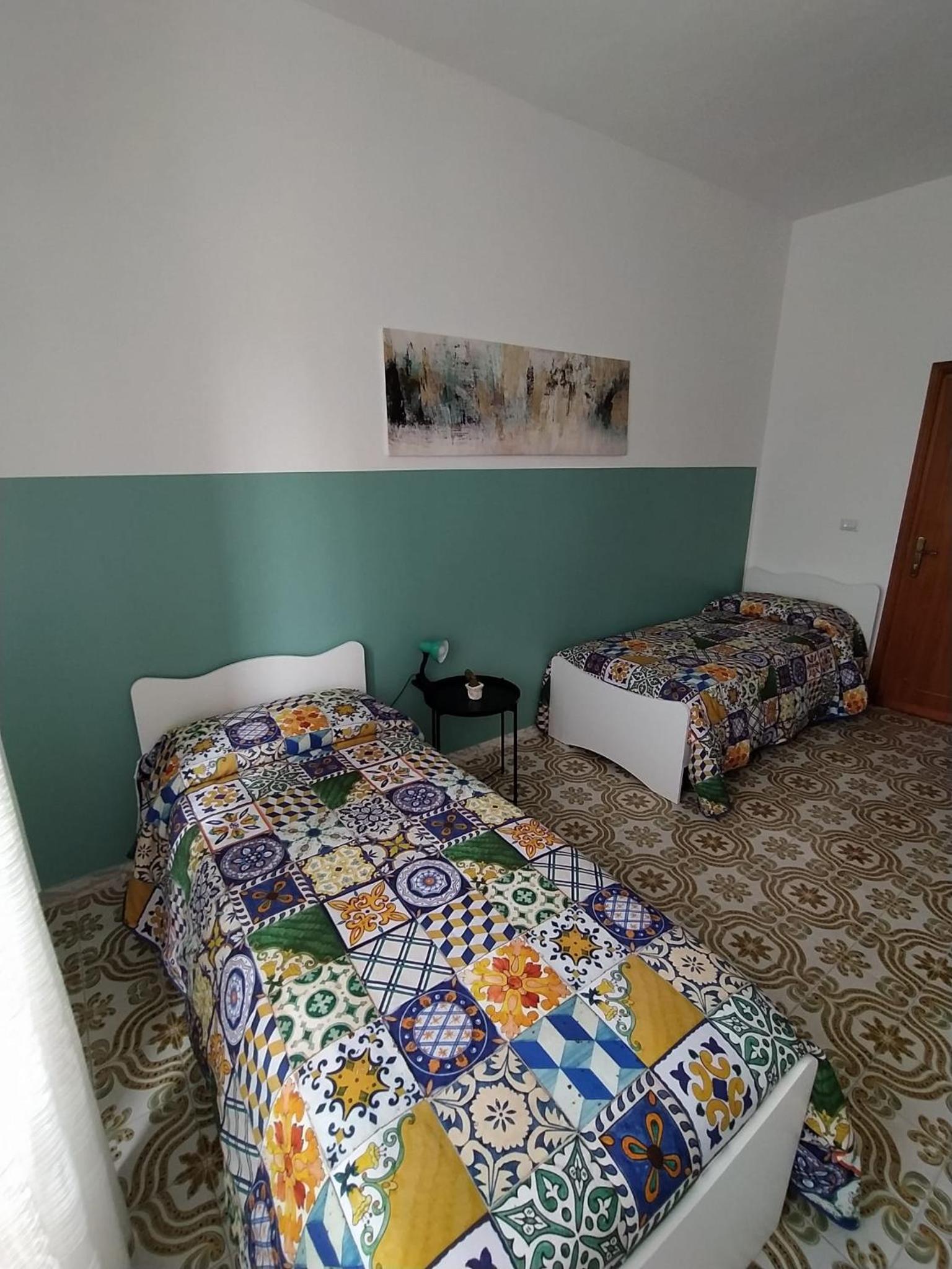 Twin Room with Private Bathroom photo 1