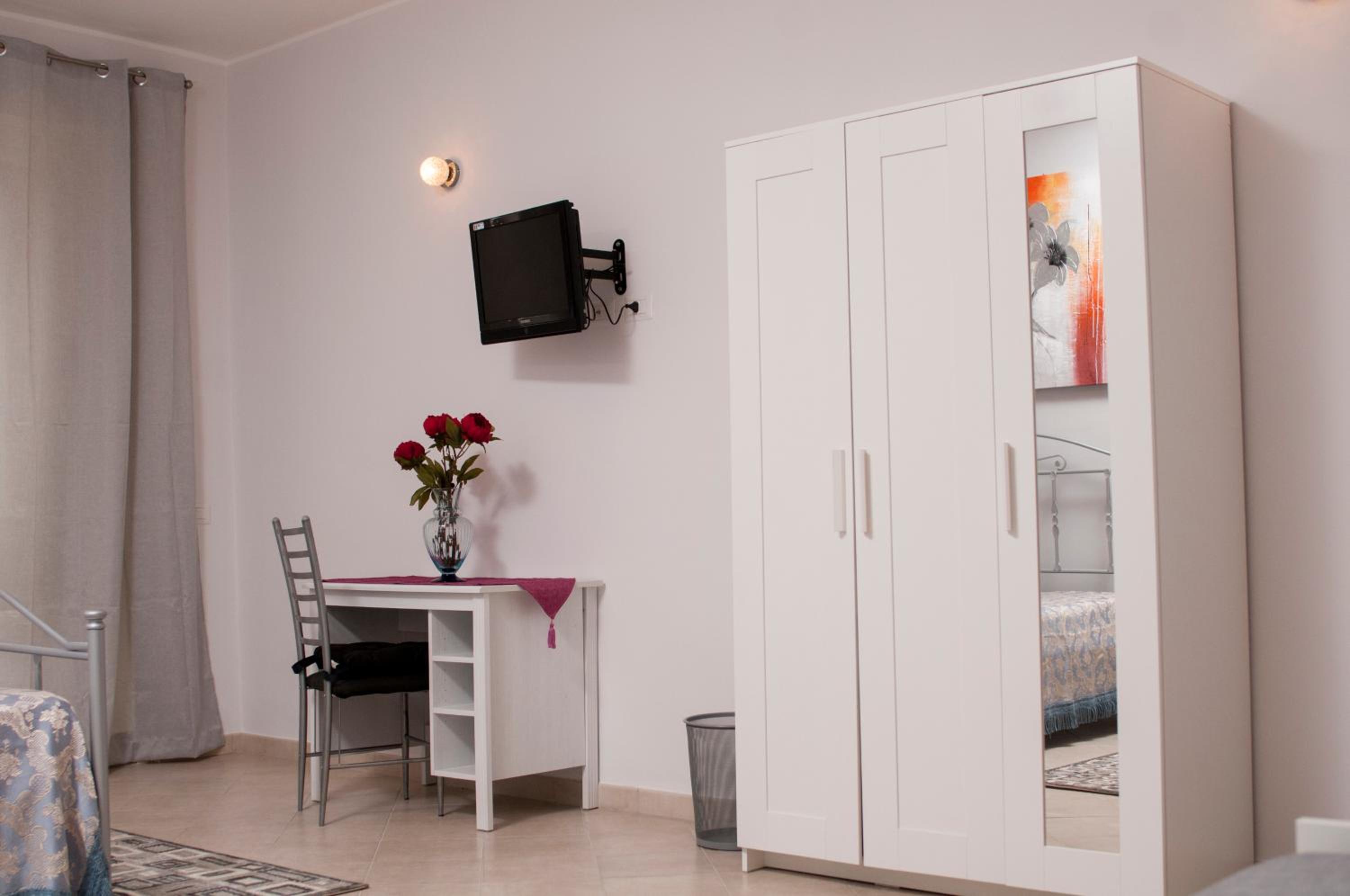 Quadruple Room - Photo 1