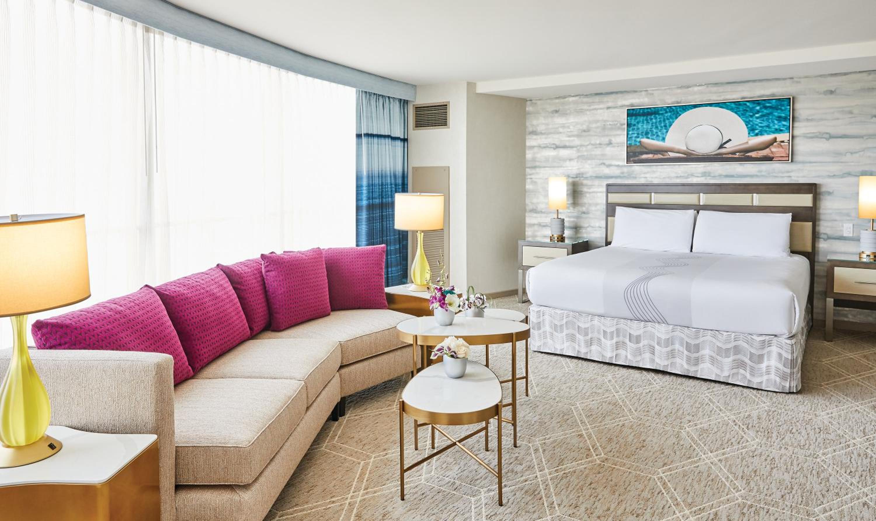 Fiore King Suite photo 2