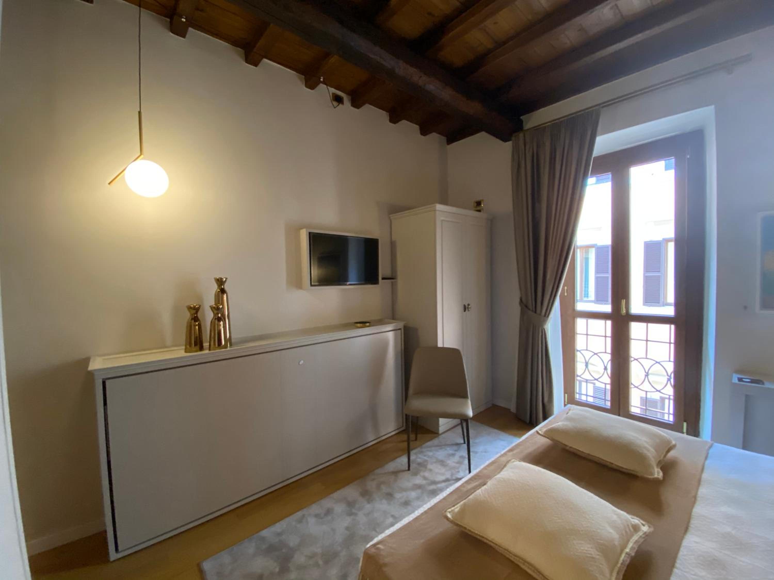 Double or Twin Room with Balcony photo 2