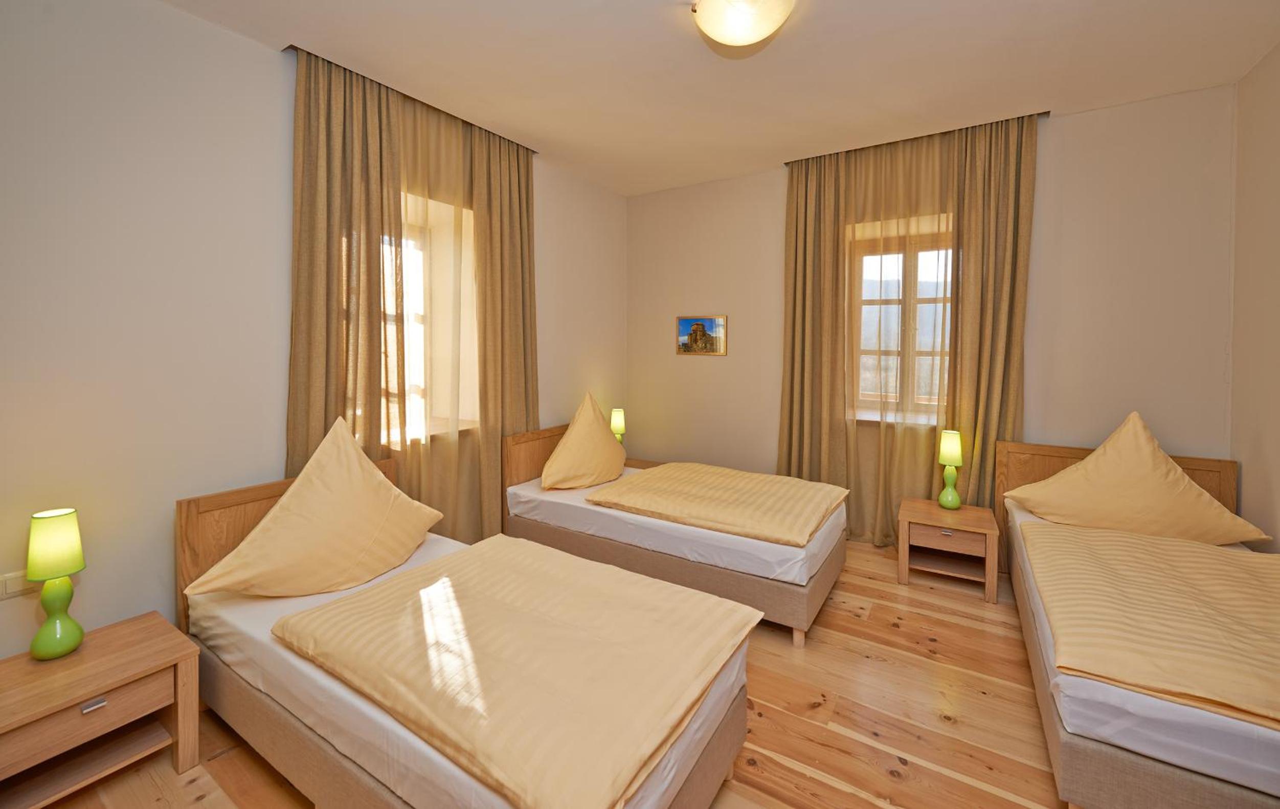 Standard Double or Twin Room photo 2