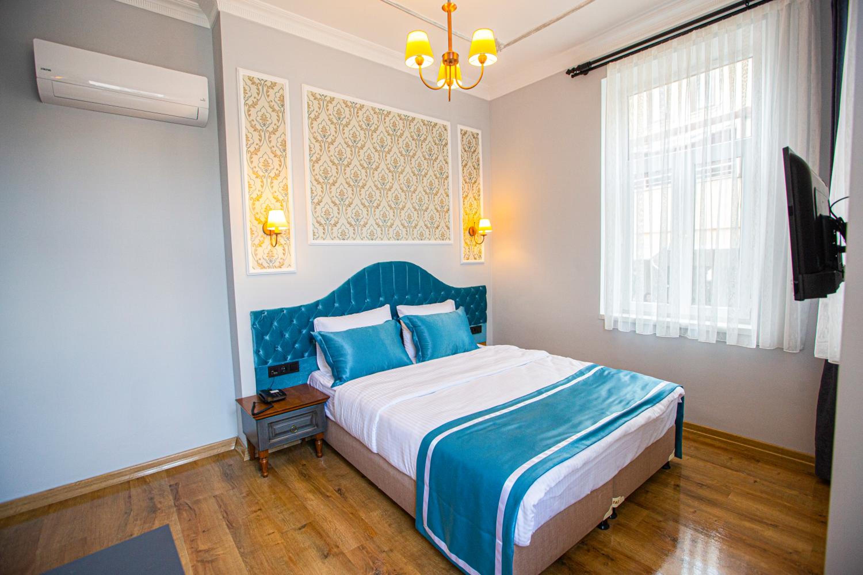 Deluxe Double Room photo 2