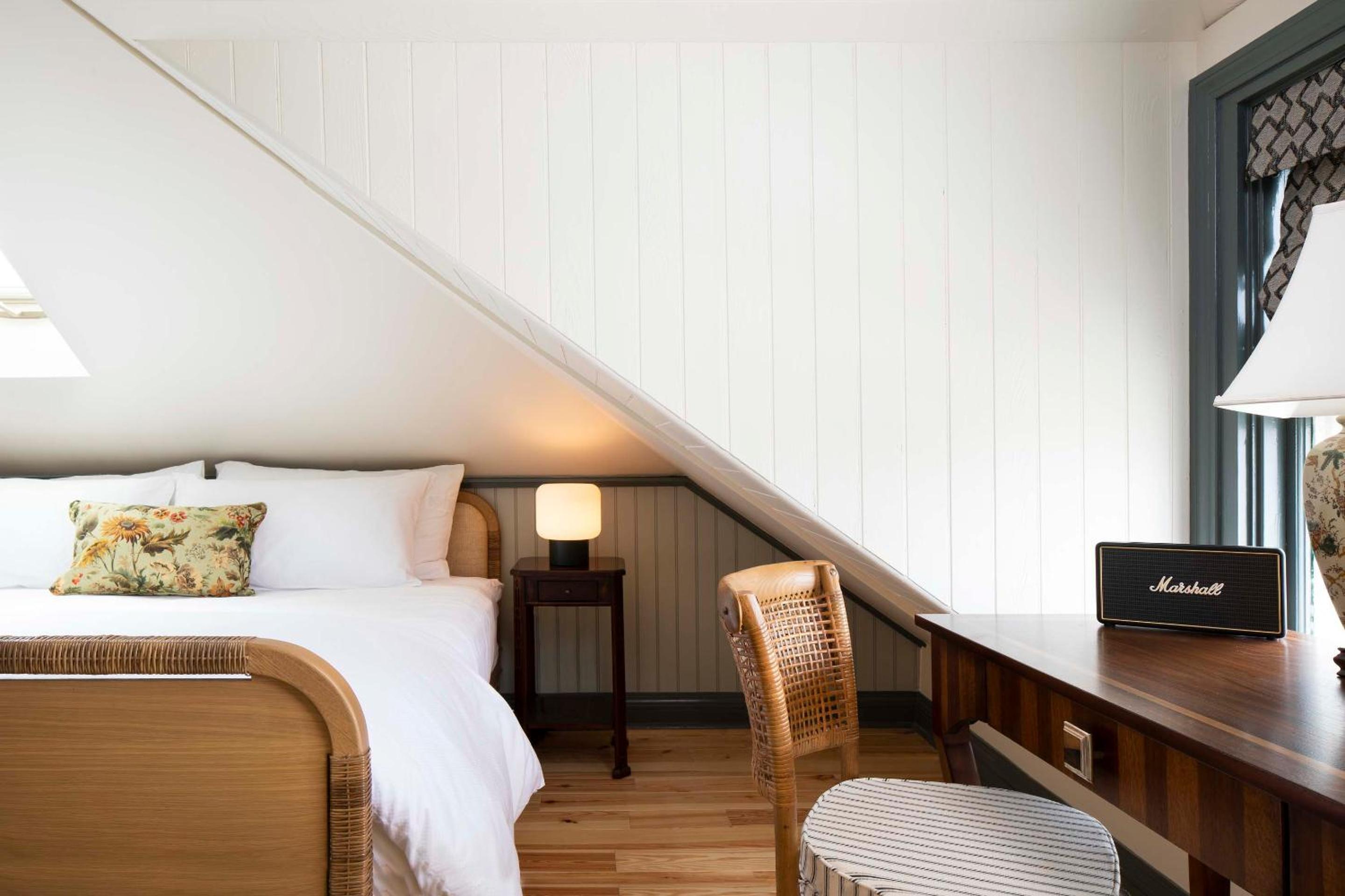 Cozy King photo 1