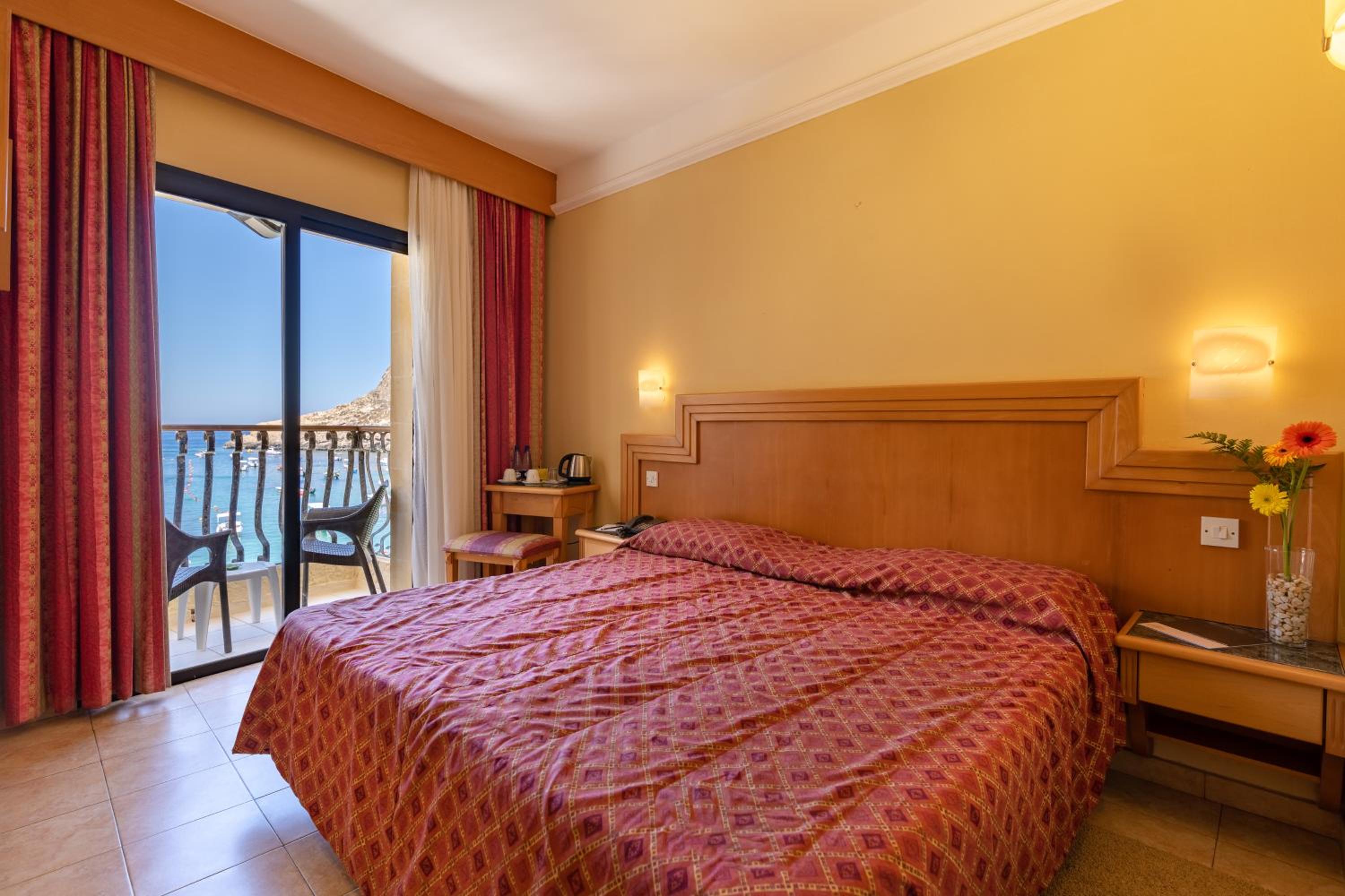 Double Room with Sea View - Photo 1