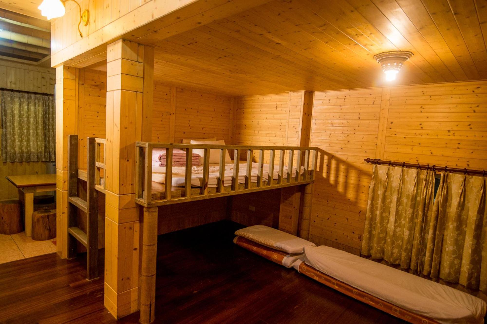Japanese-Style Quadruple Room