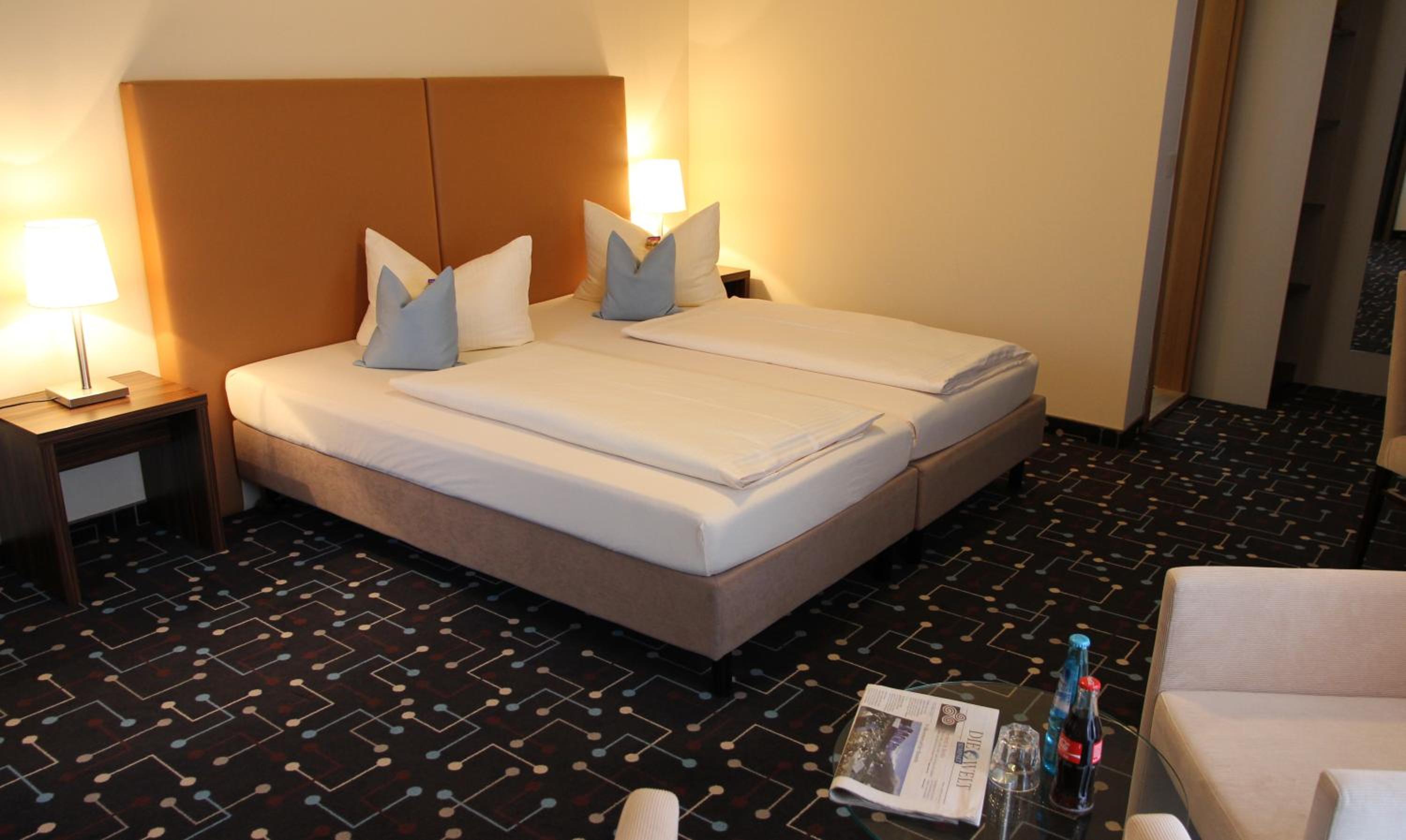 Large Double Room photo 3