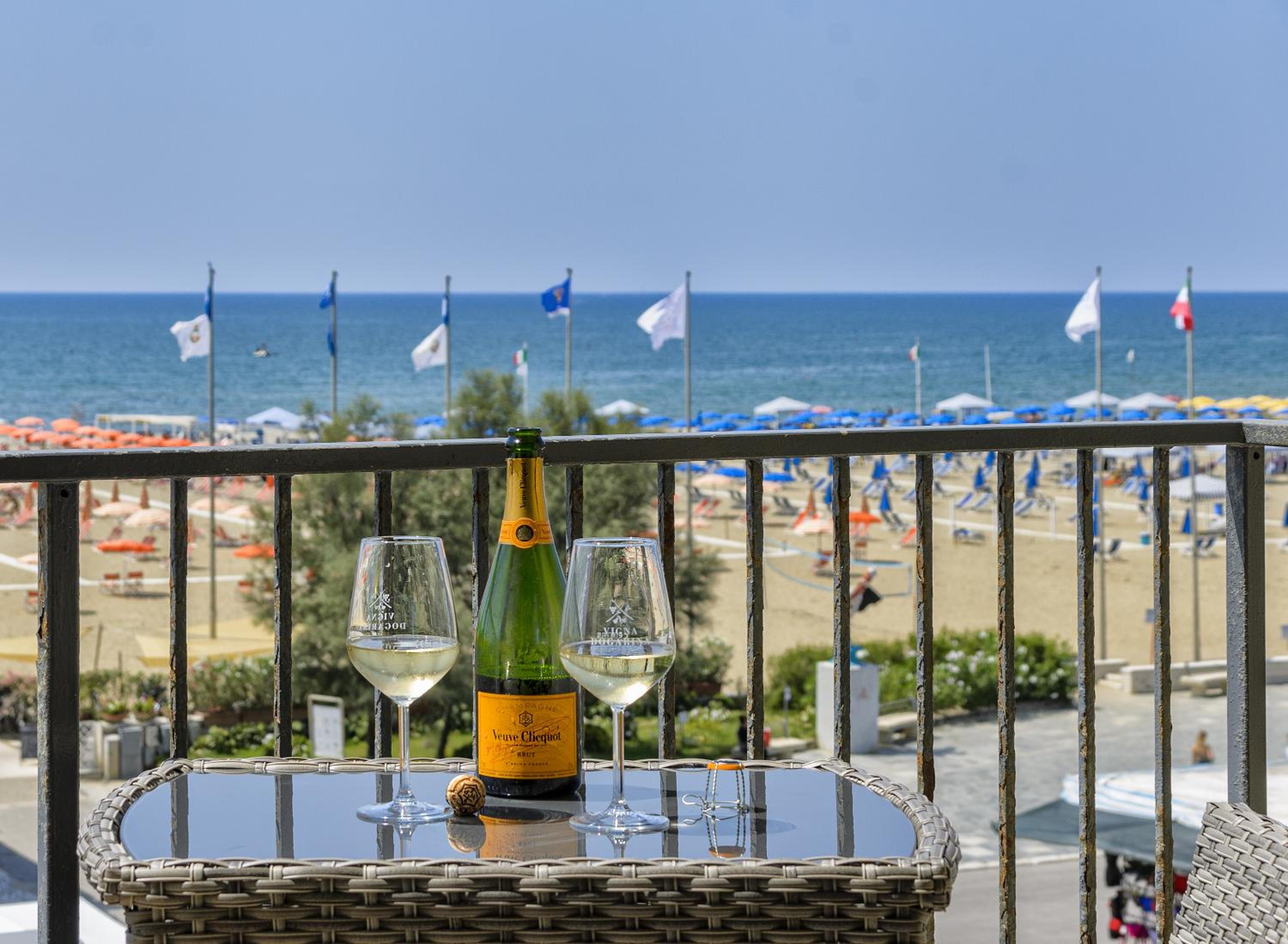 Double Room with Balcony and Sea View photo 1