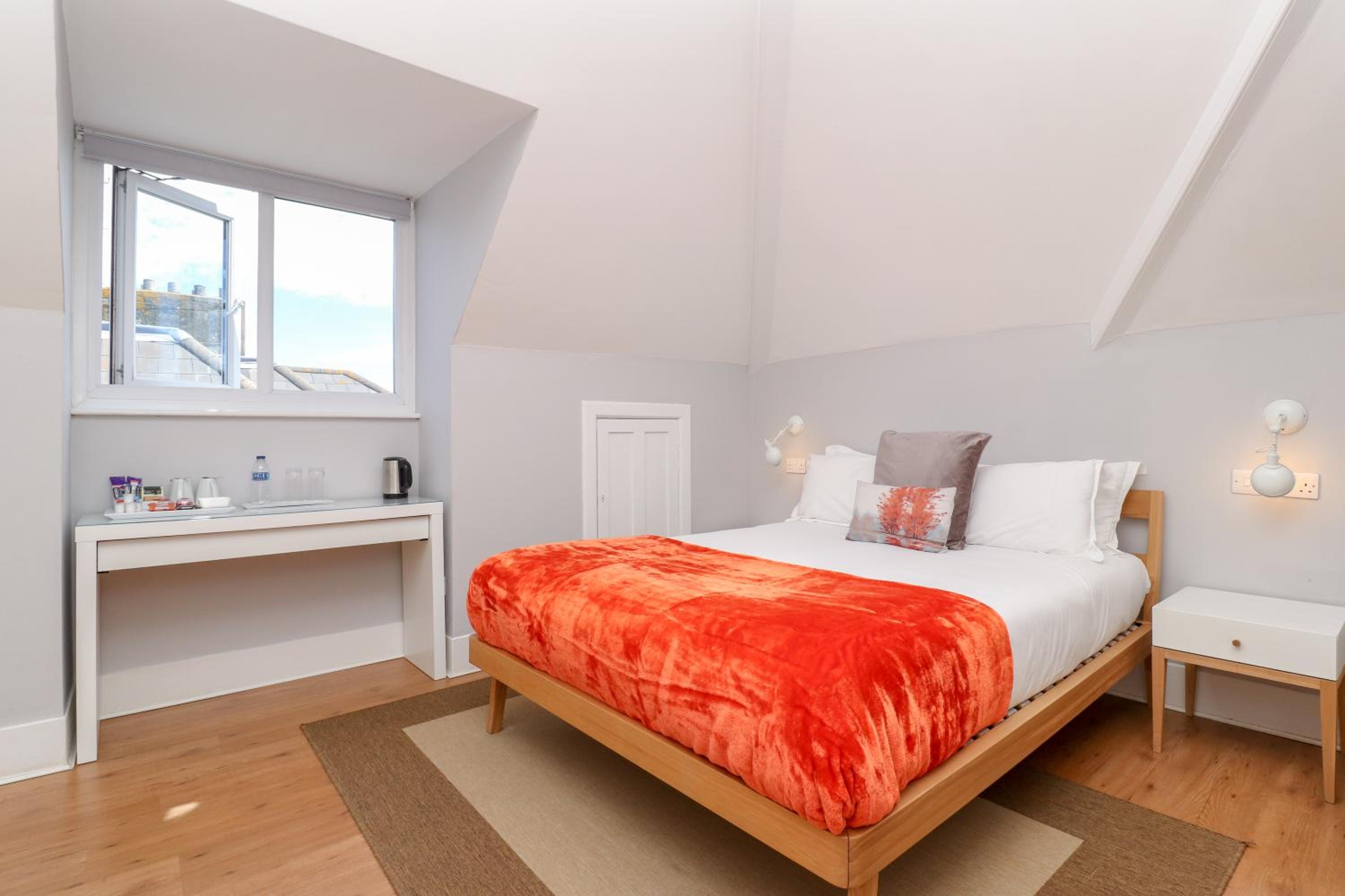 Double Room - Attic - Photo 1