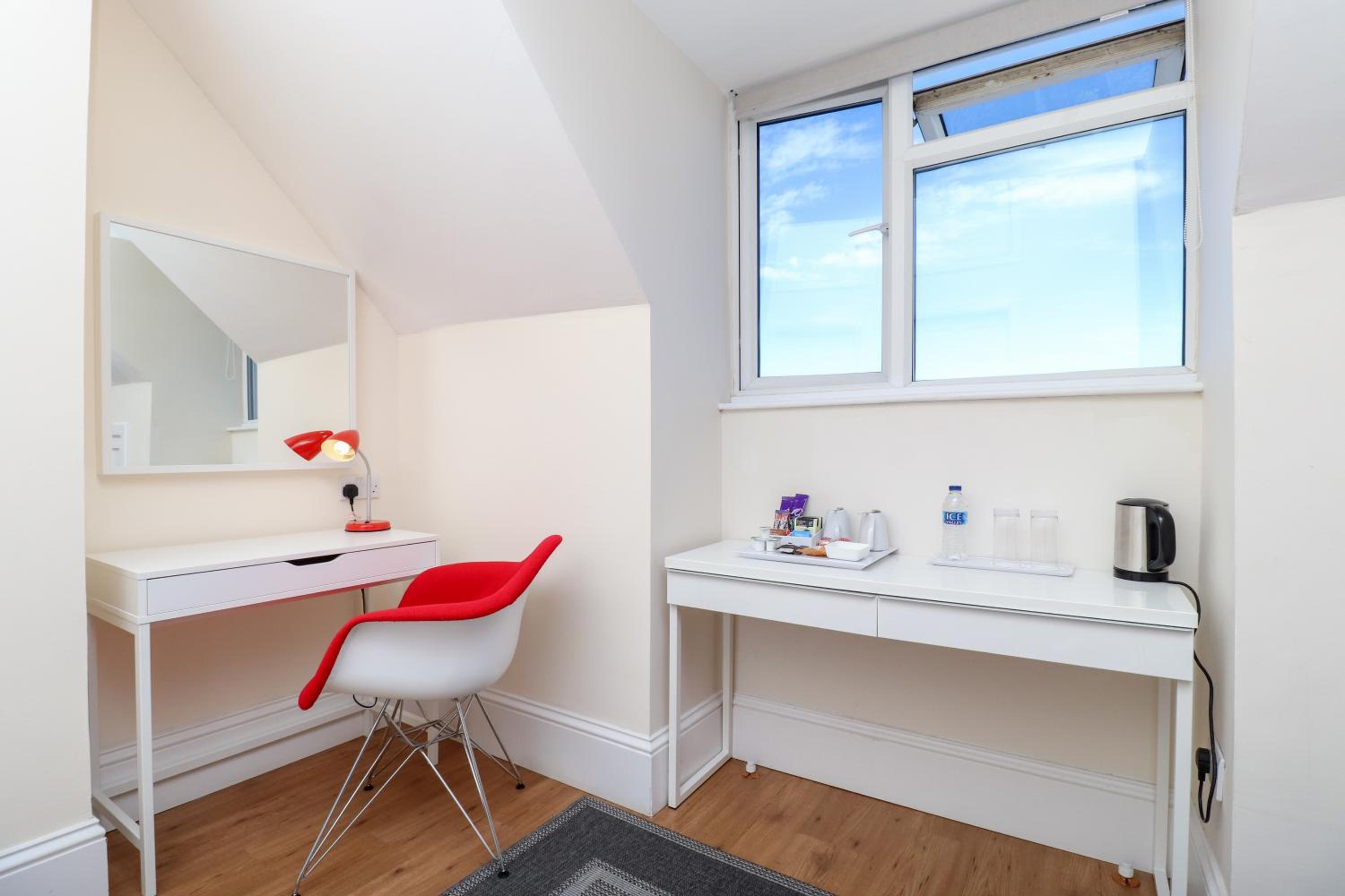 Double Room - Attic - Photo 9