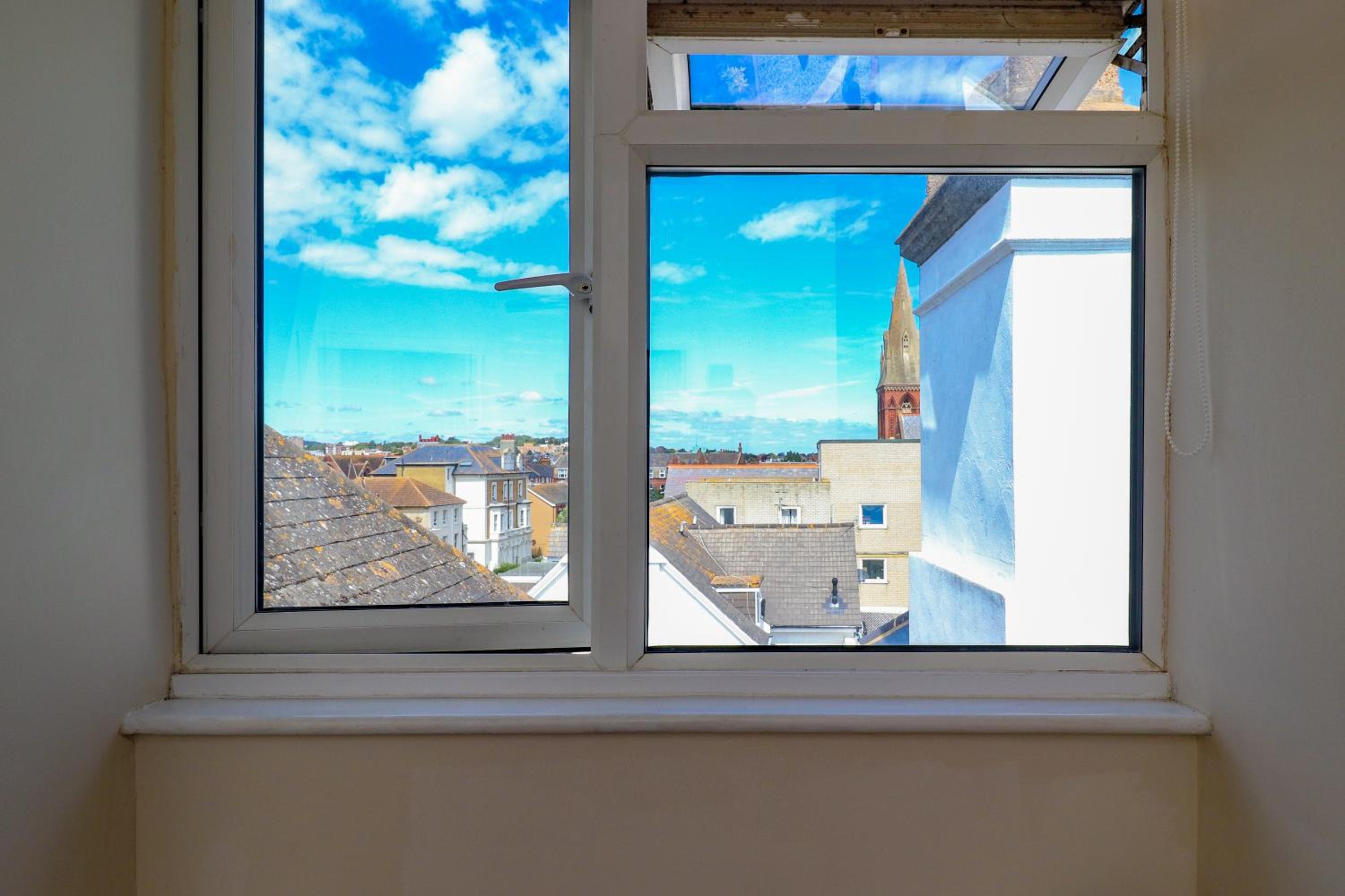 Double Room - Attic - Photo 10