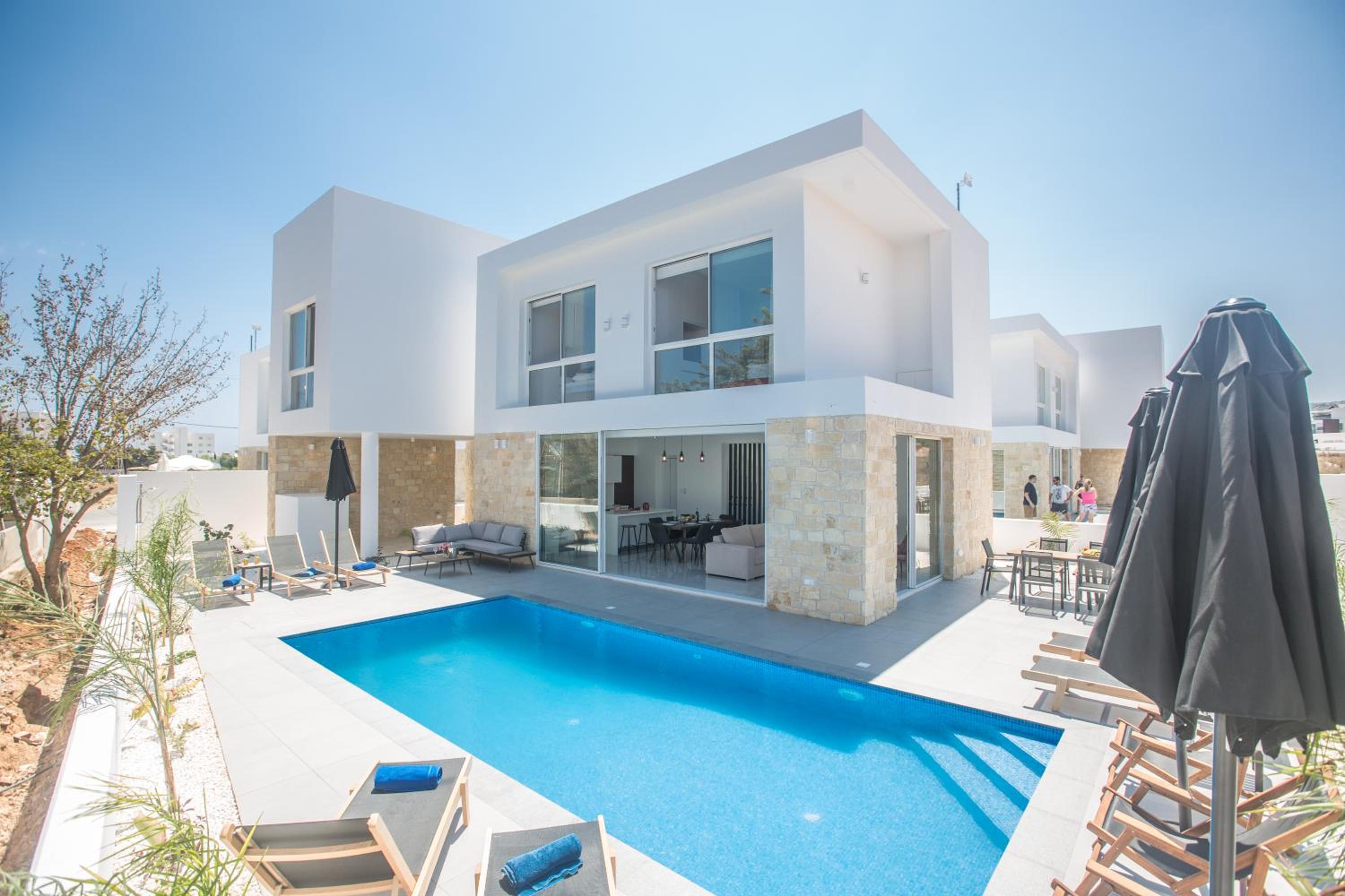 Villa with Private Pool photo 1