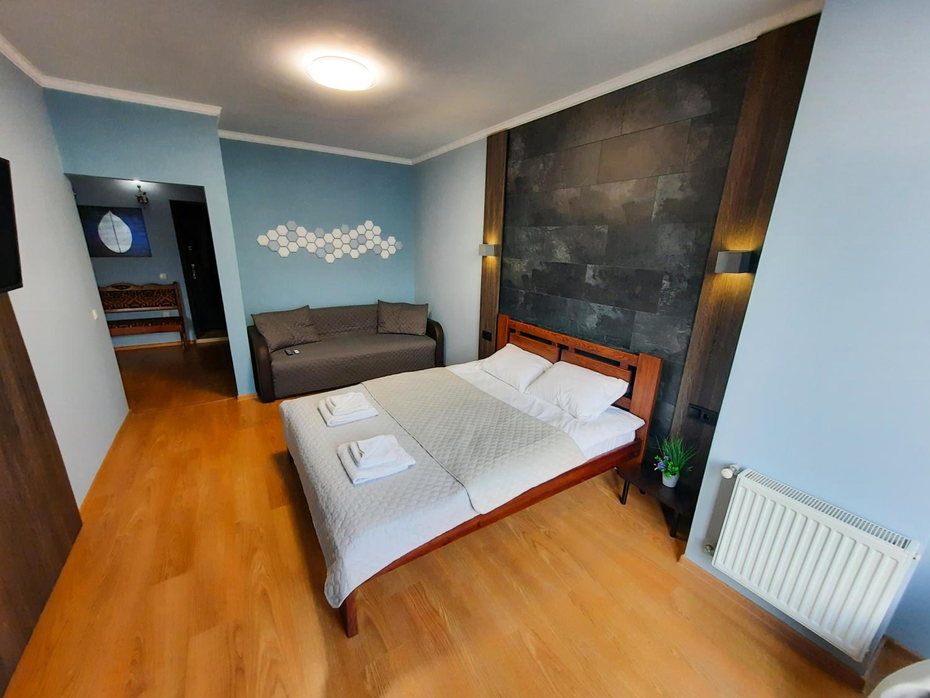 One-Bedroom Apartment photo 3