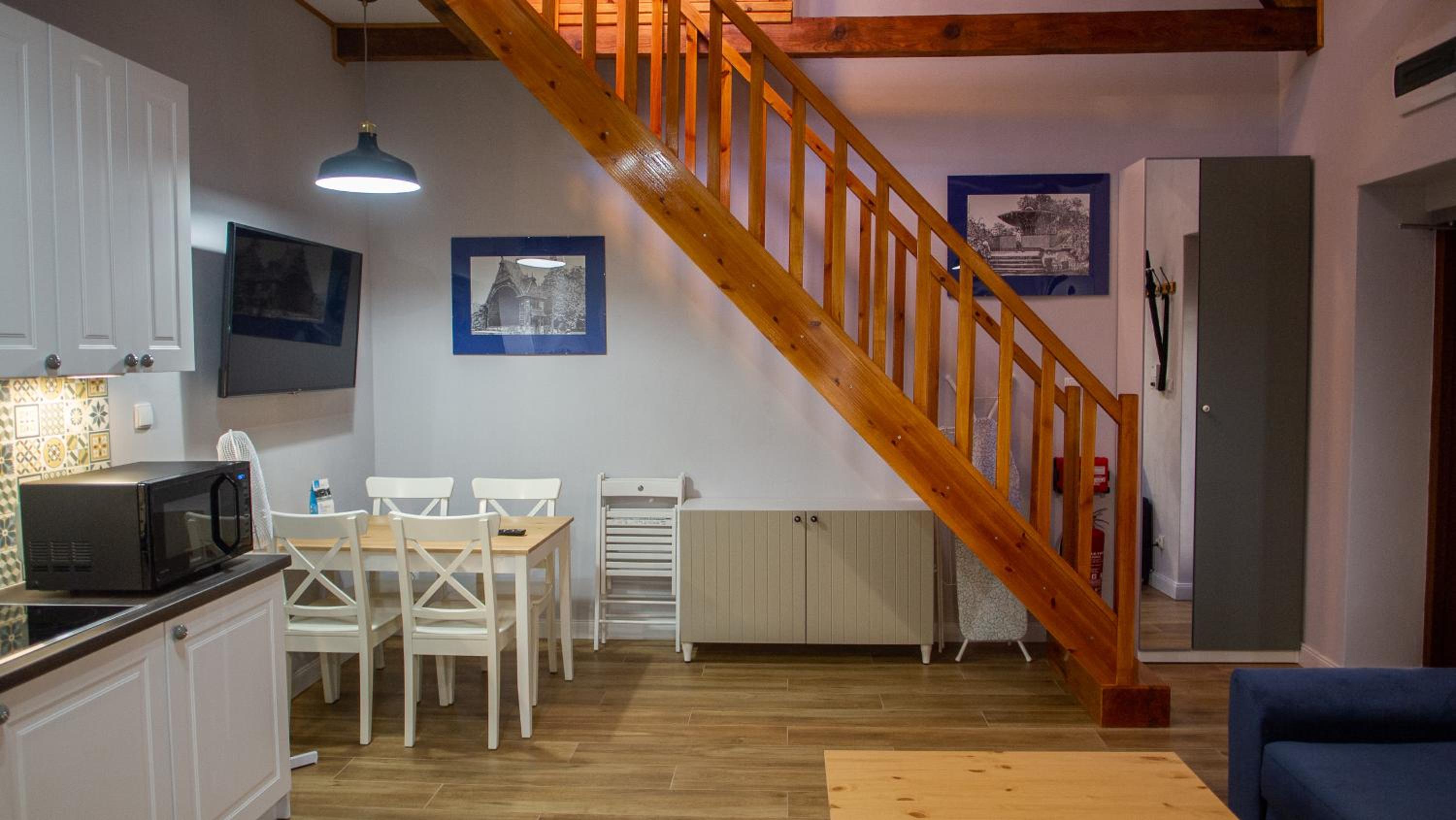 One-Bedroom Apartment with Mezzanine photo 3