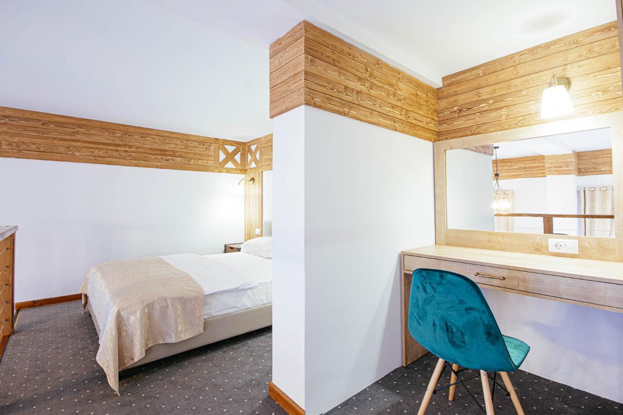 Deluxe Suite - Photo 2