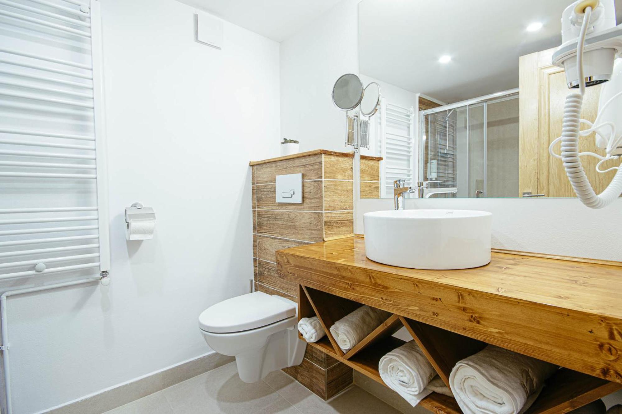 Double Room - Photo 8