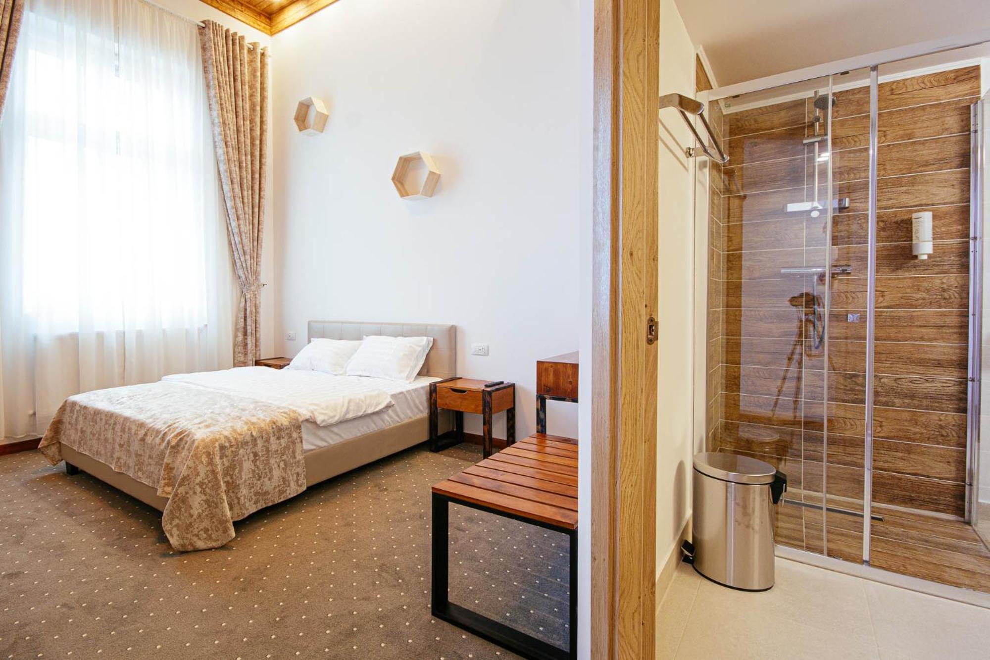 Suite - Photo 6