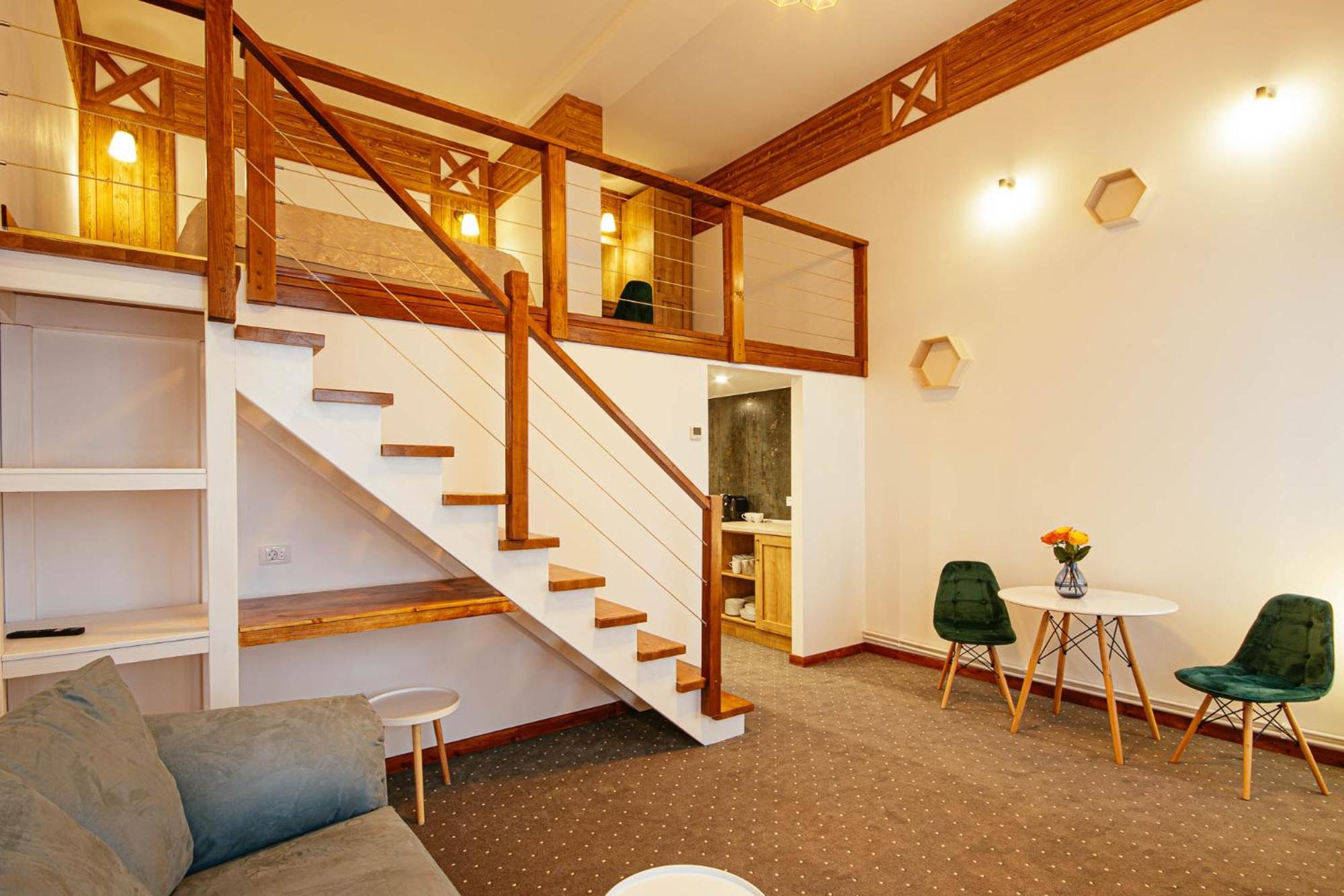 Deluxe Suite - Photo 1