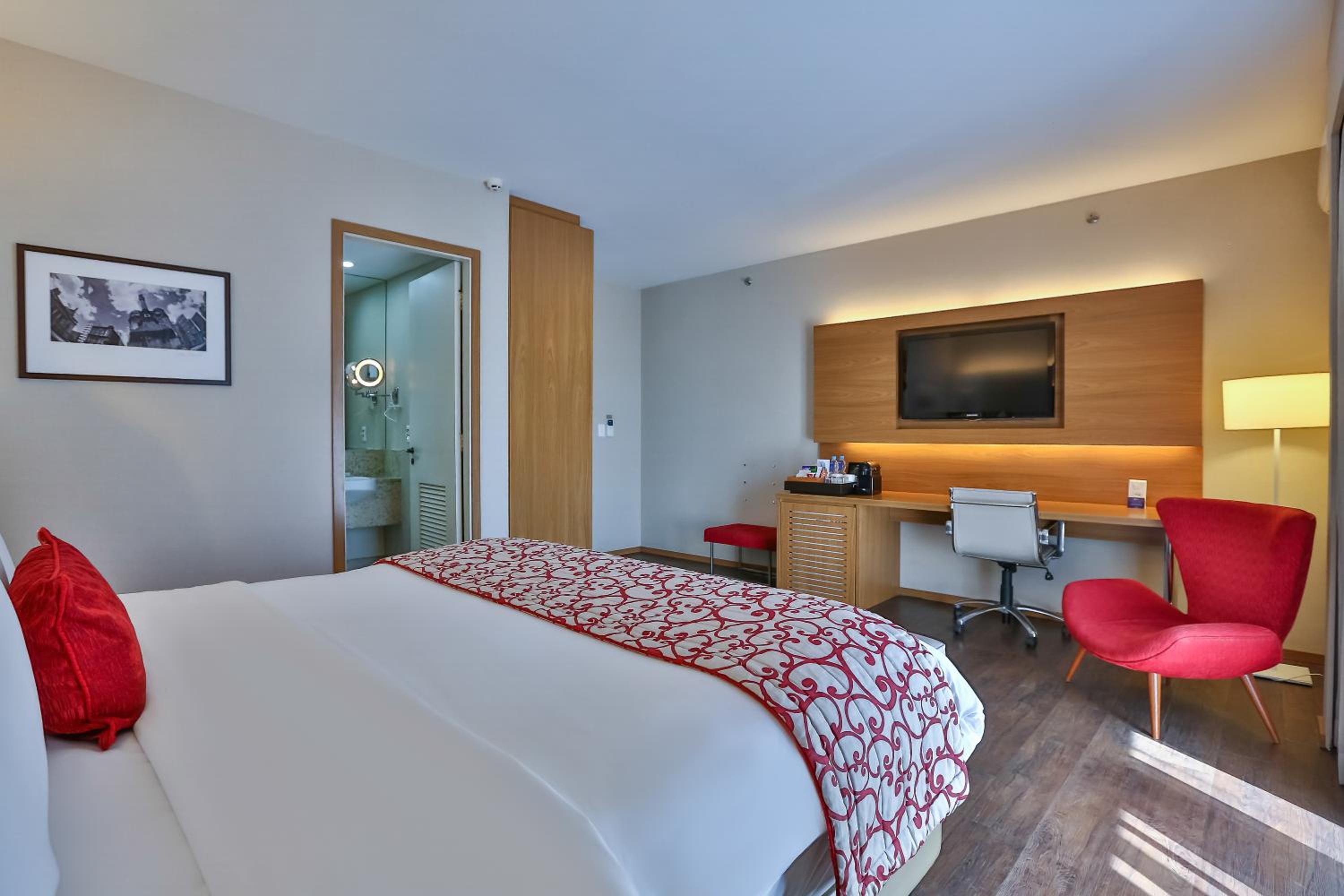 Premium King Room