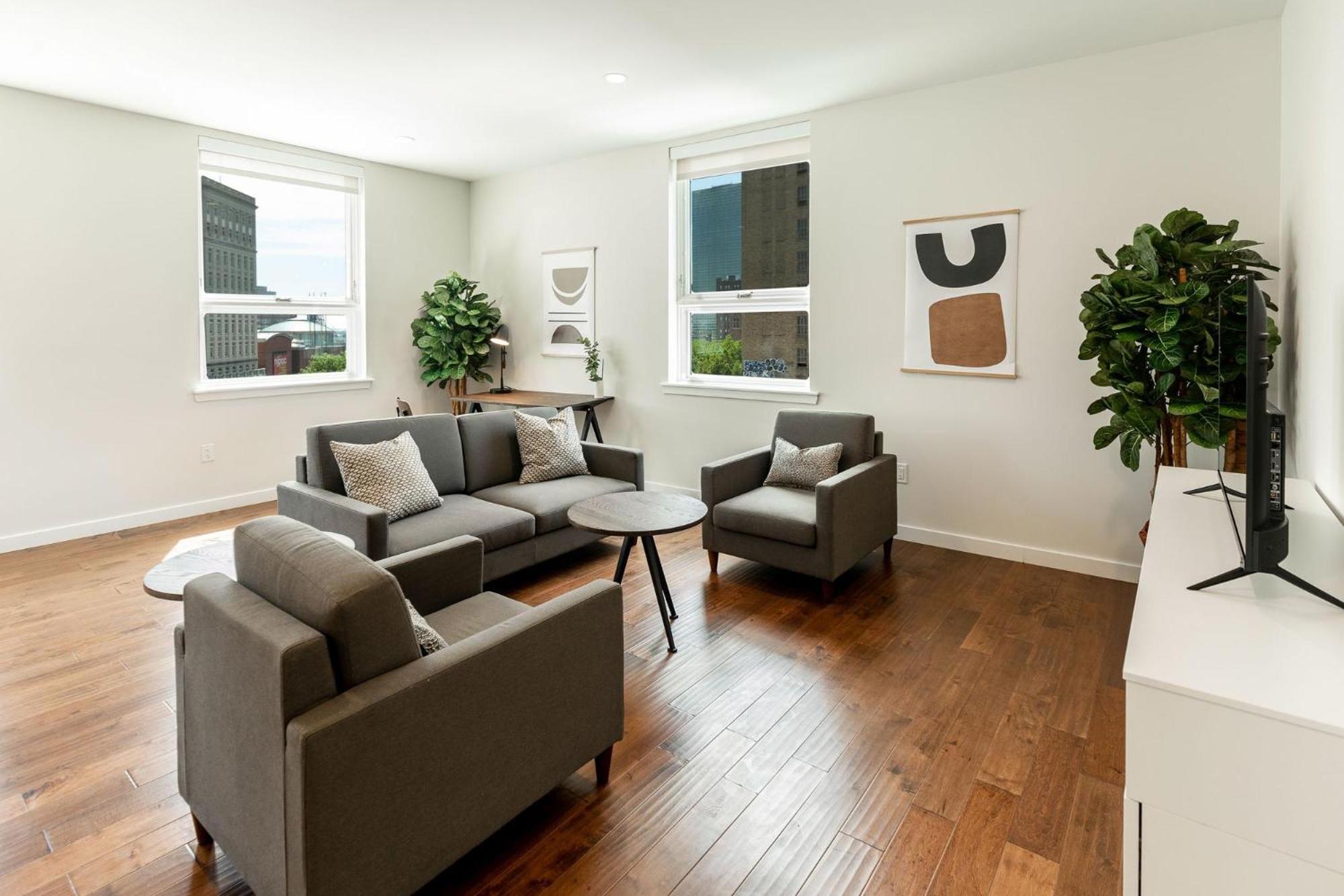 Apartment photo 1