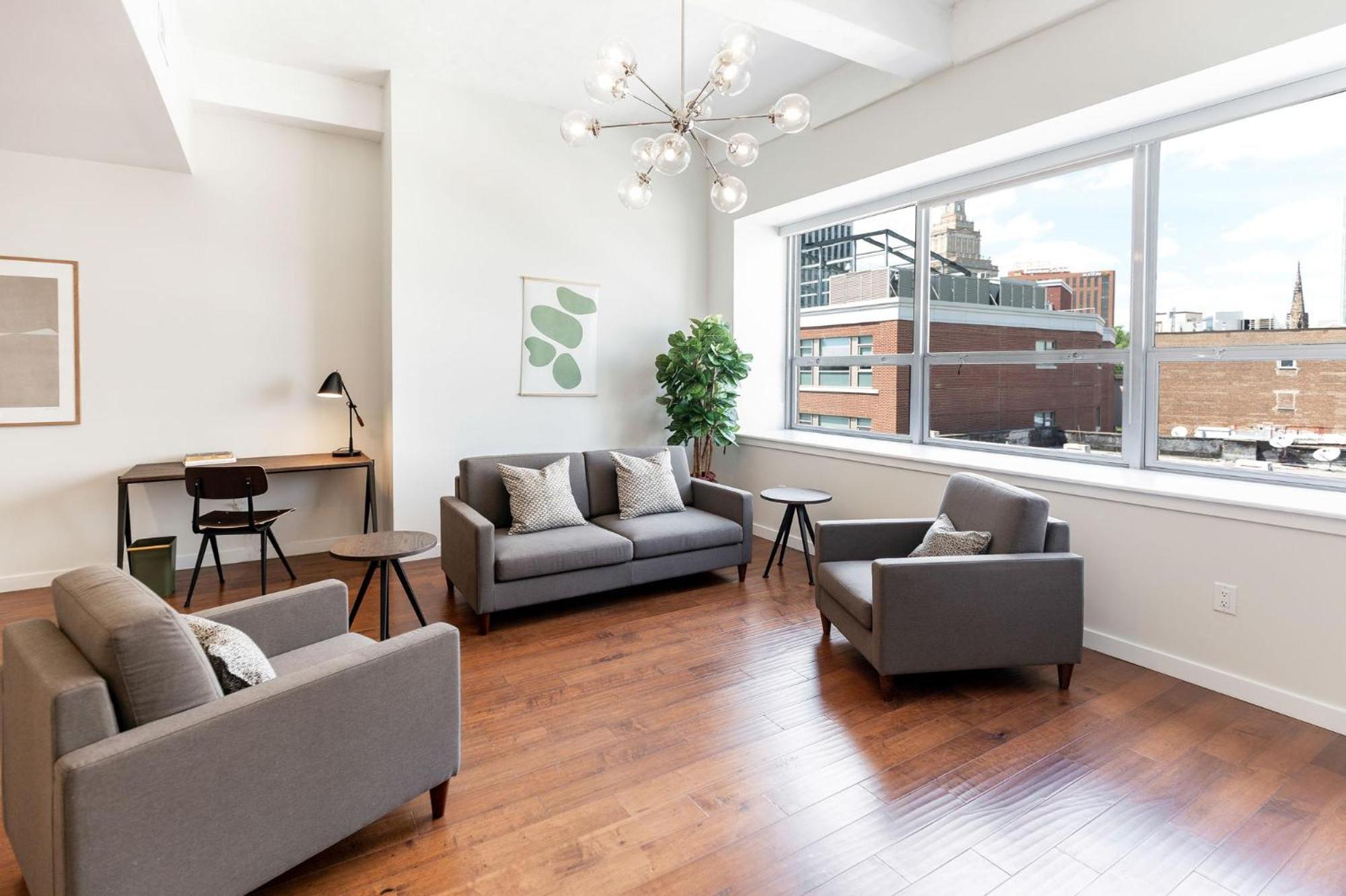 Apartment photo 1