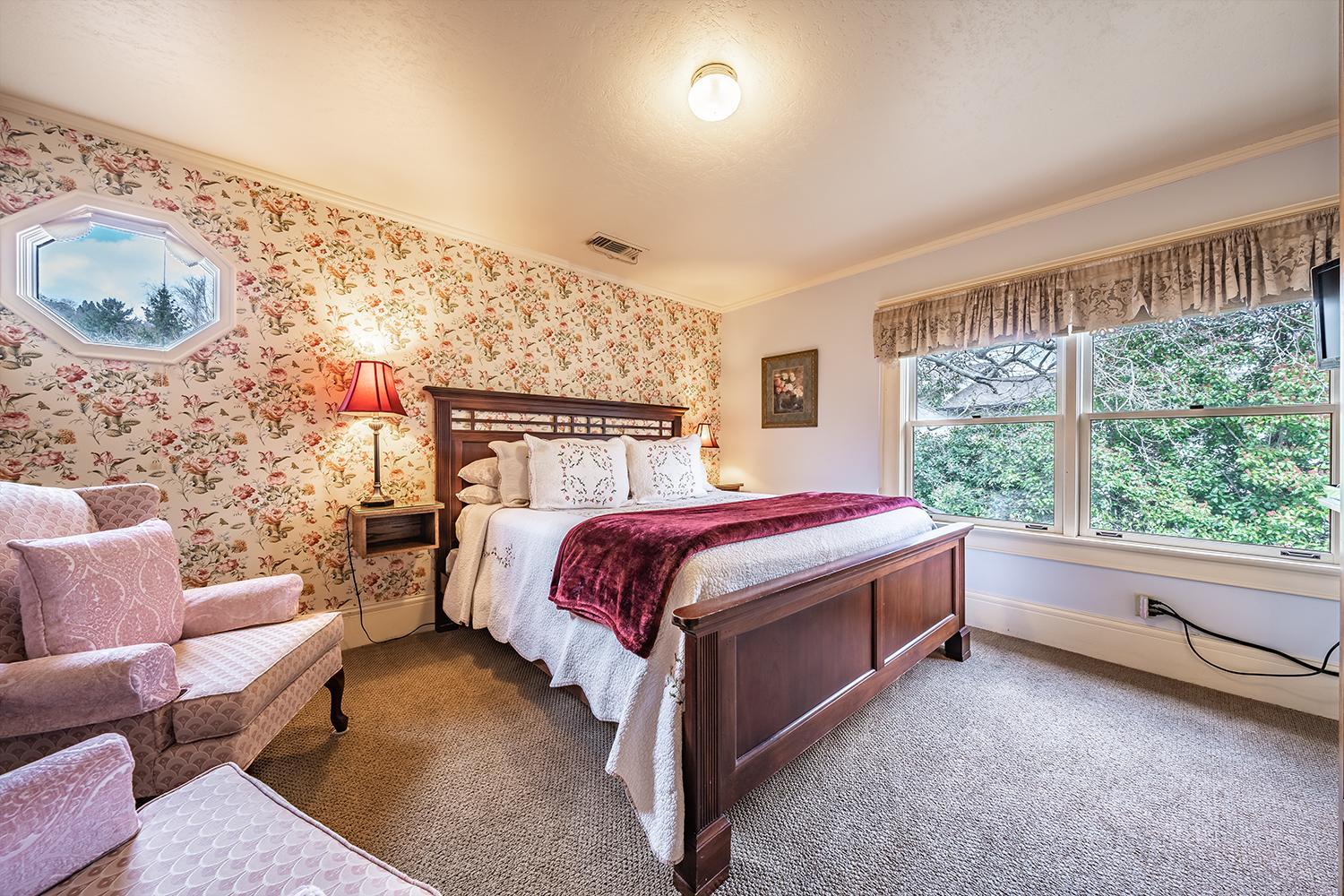 King Room with Garden View