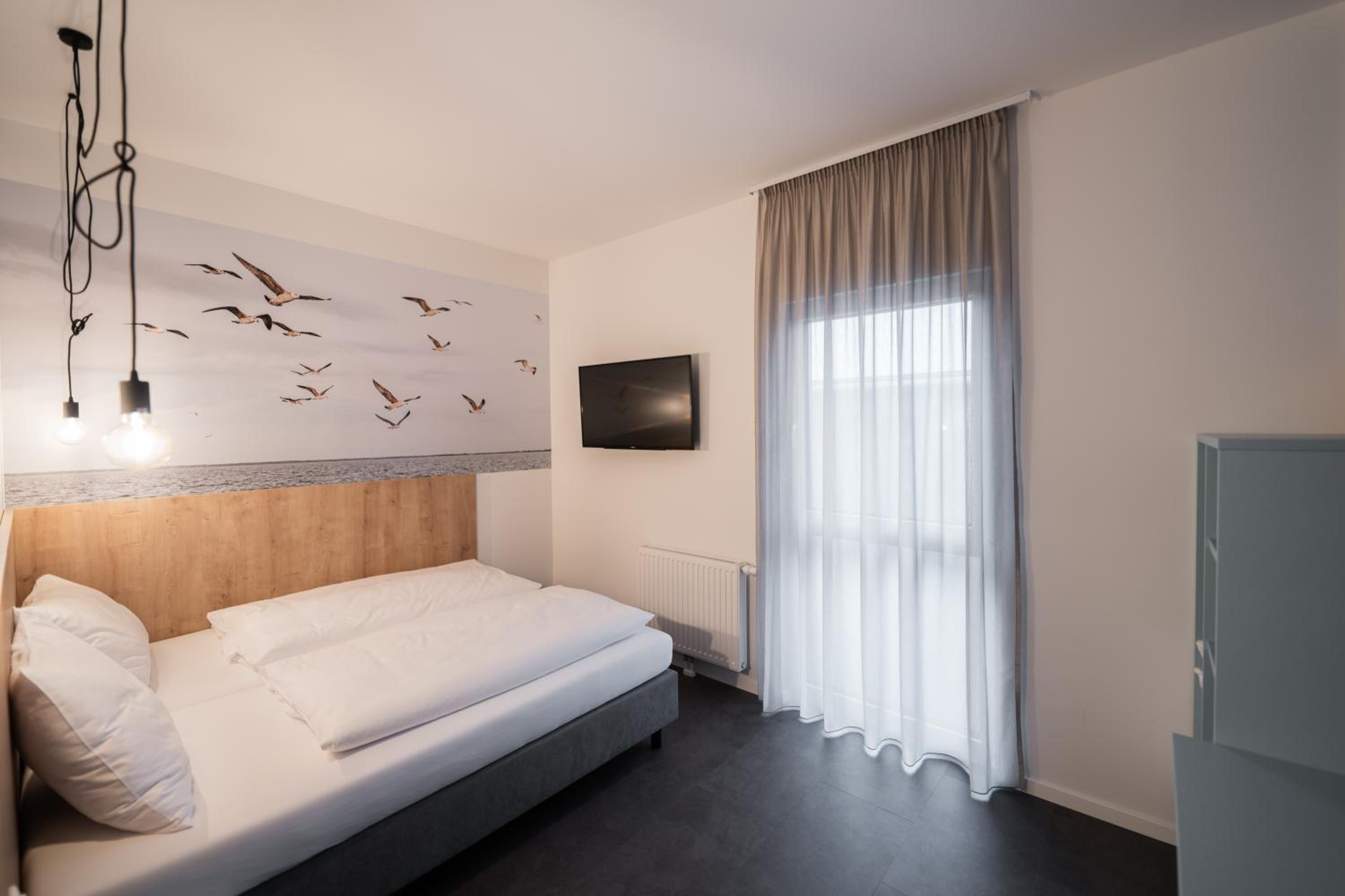 Double or Twin Room - Disability Access - Photo 3