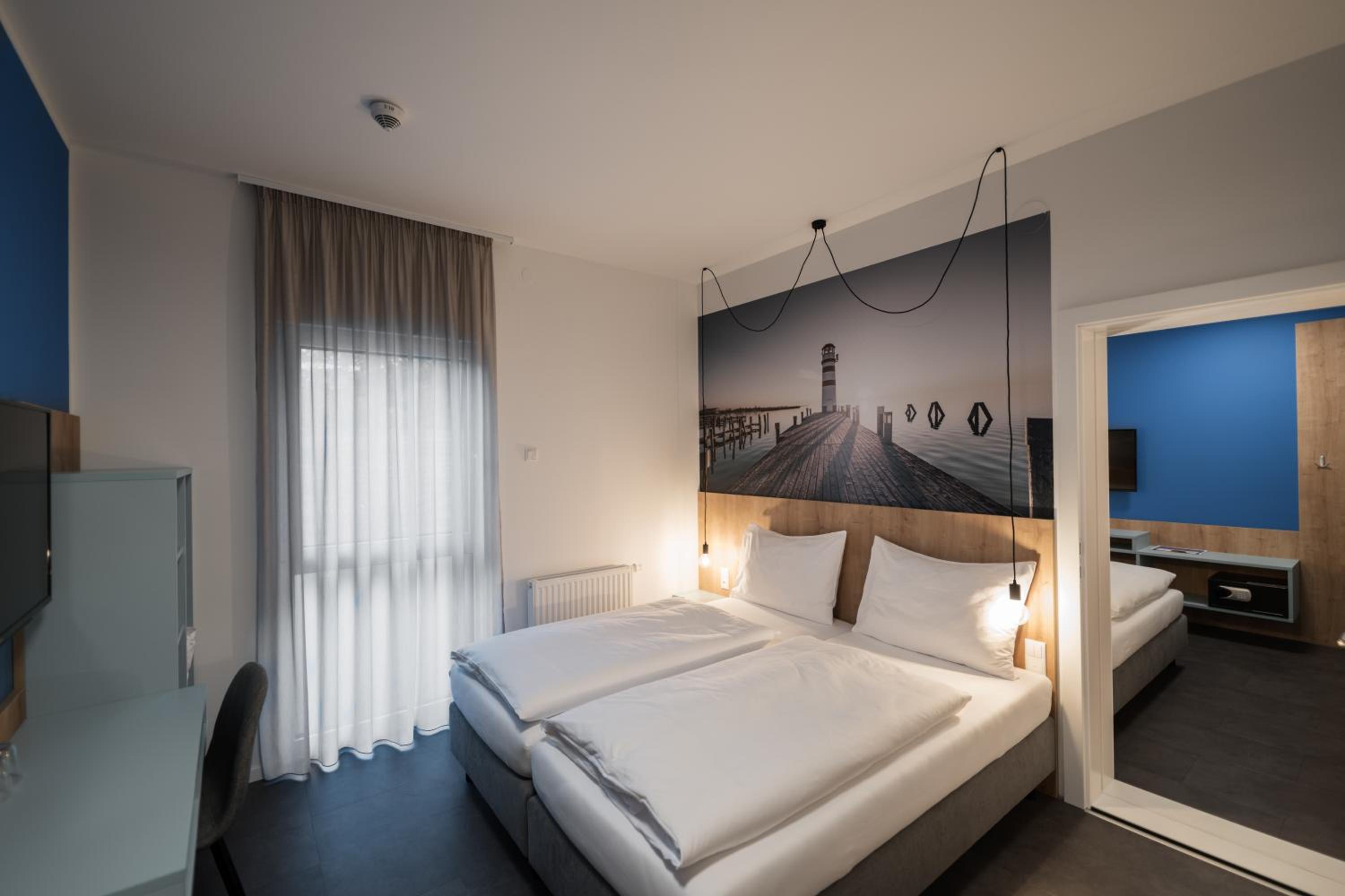 Double Room or Twin Room - Photo 3
