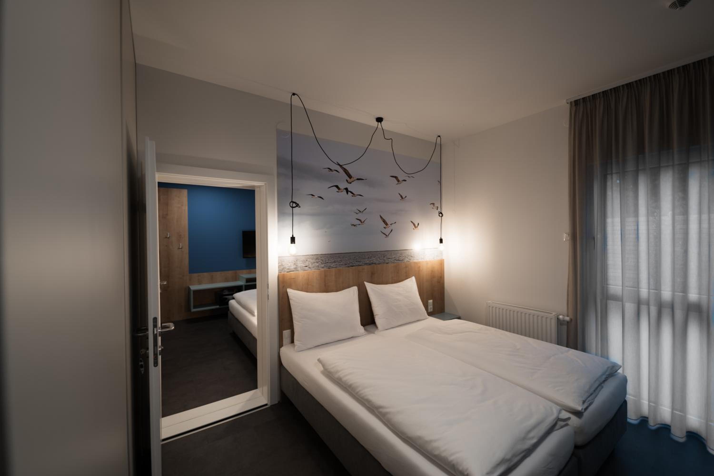 Double Room or Twin Room - Photo 12