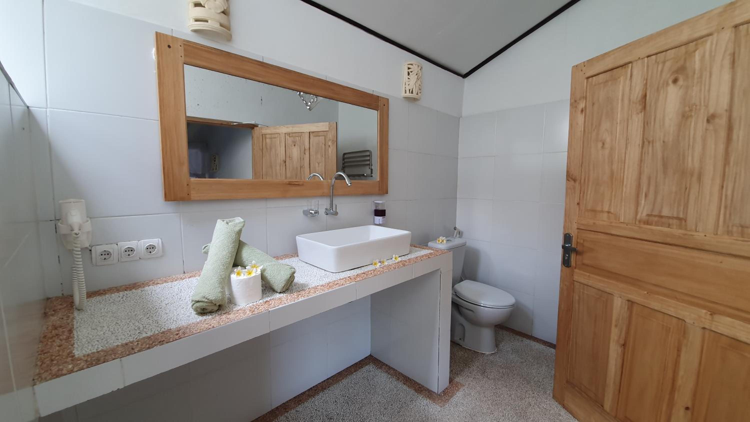 One-Bedroom House photo 3